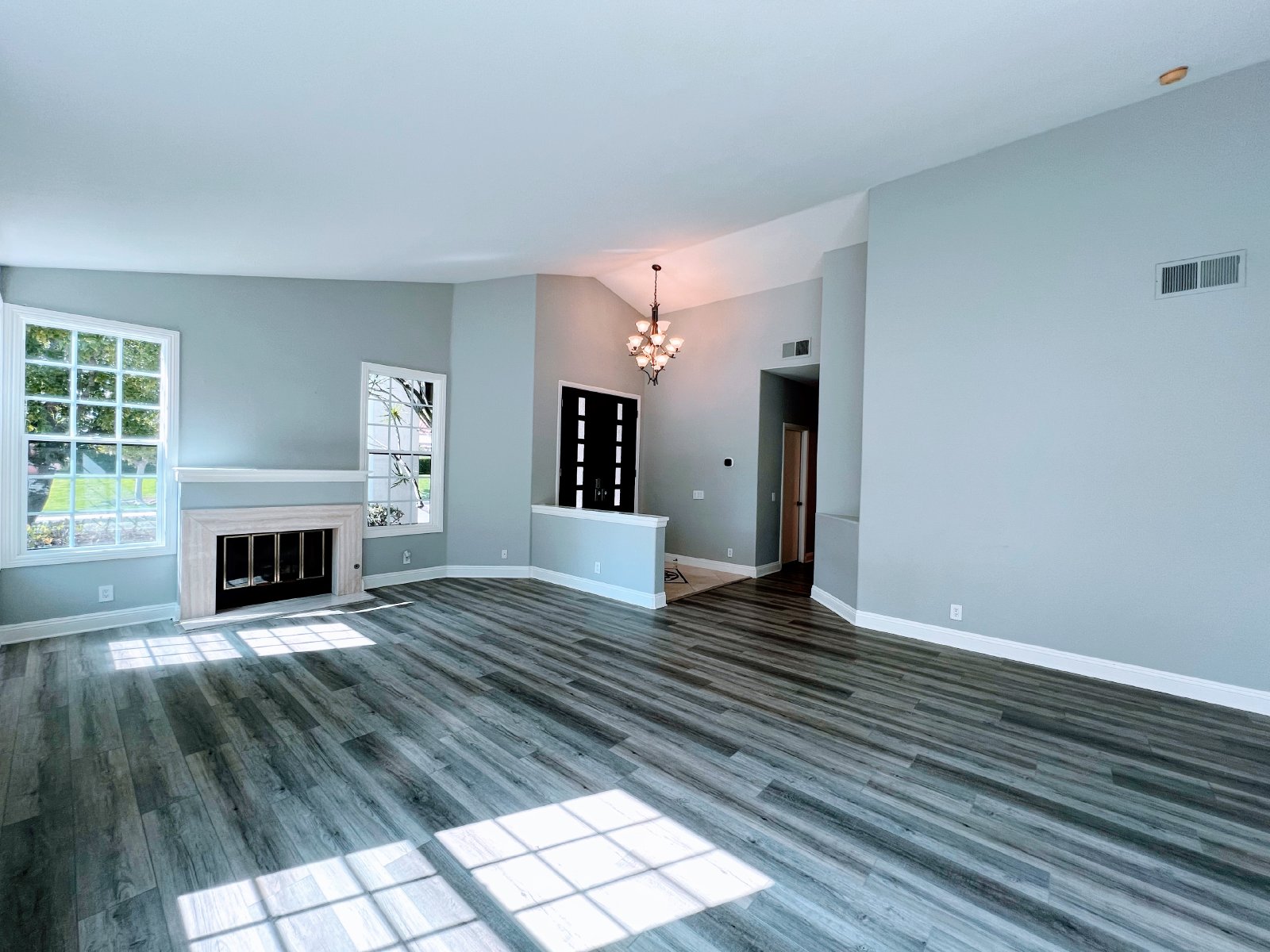 Breathtaking 3 Bed / 2.5 Bath Single Story Home in Eastview Rancho Bernardo property image