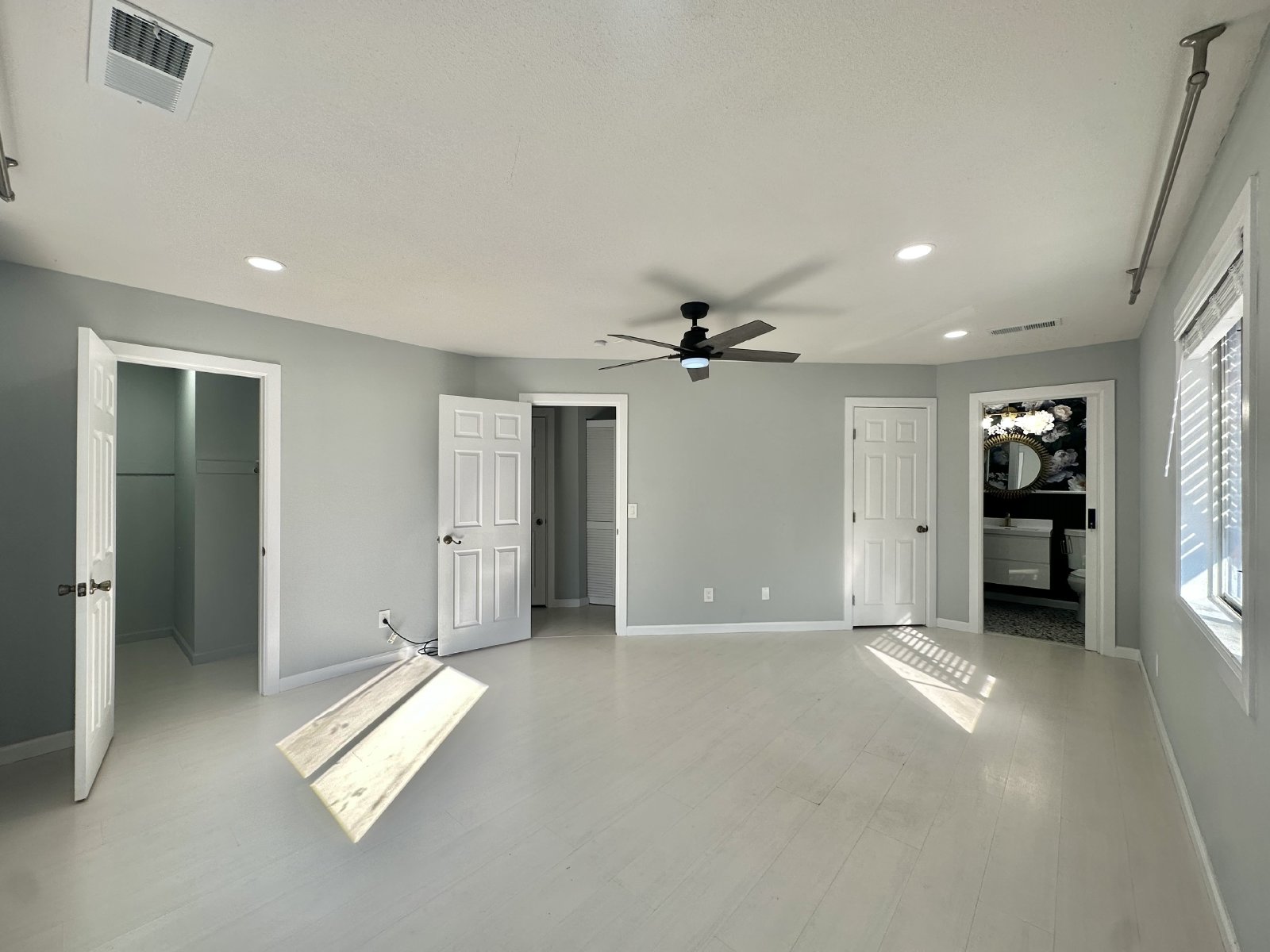 Introducing this charming 3-Bed, 2.5 Bath 2-Story Home with ALL UTILITIES INCLUDED! property image
