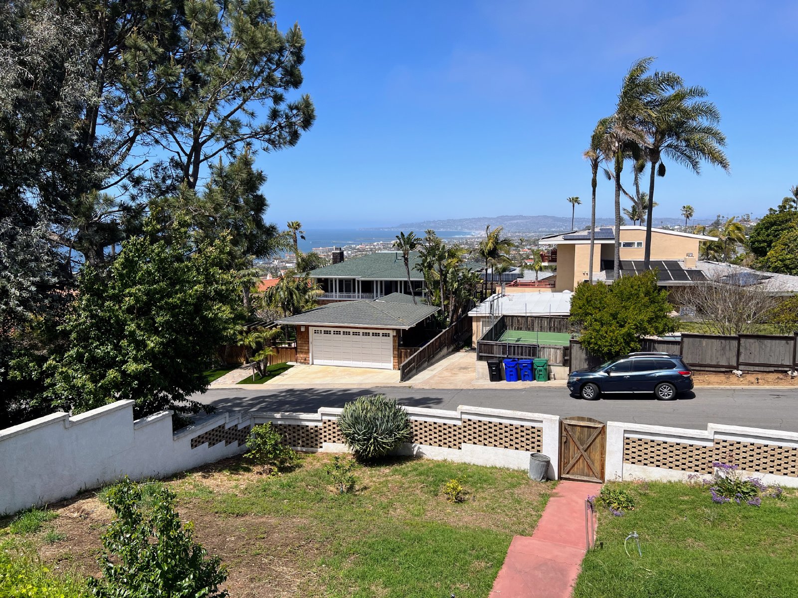 Ocean Views in the Sunset Cliffs area of OB - 3 Bed, 2 Bath, and a 2 Car Garage property image