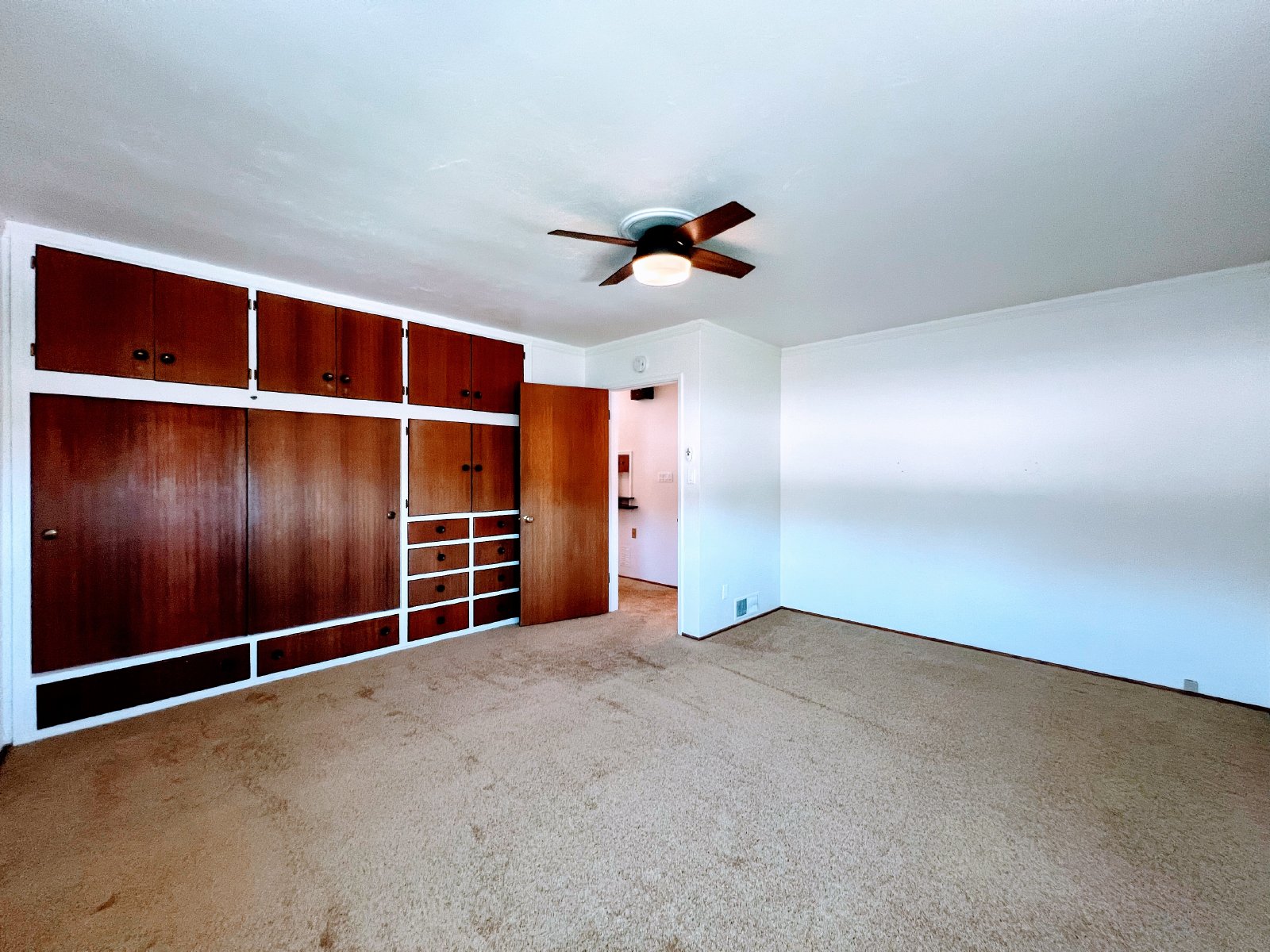 Ocean Views in the Sunset Cliffs area of OB - 3 Bed, 2 Bath, and a 2 Car Garage property image