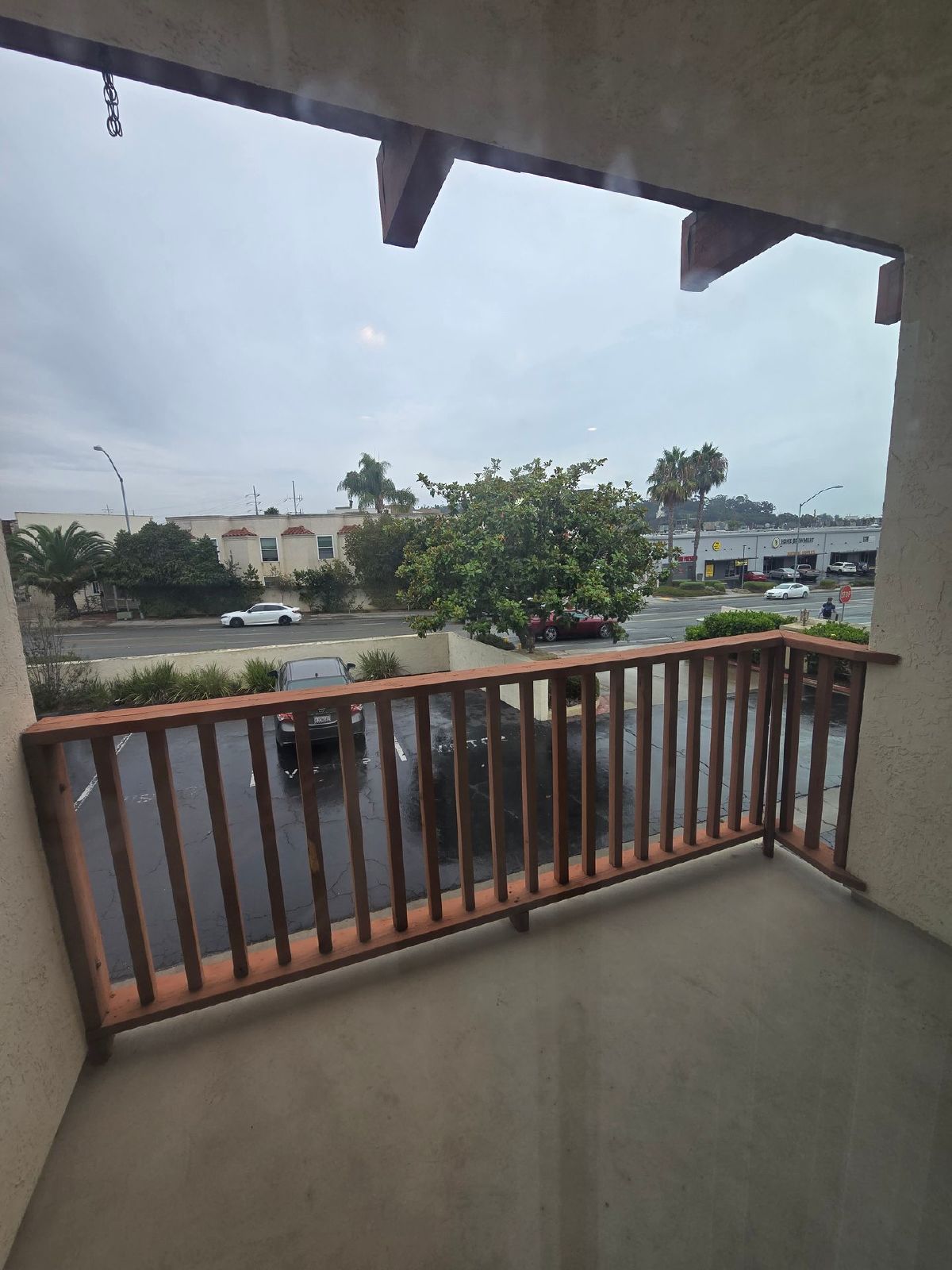 Spacious 2BD/2.5BA Town Home with 2 Car Garage property image