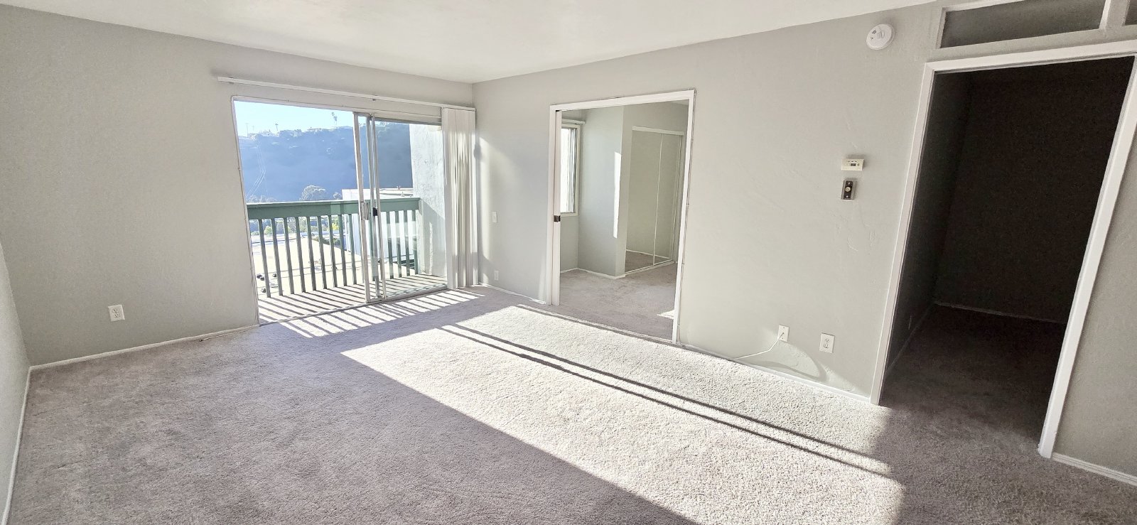 Charming 1-Bedroom Condo with Partial Bay Views & Summer Fireworks! property image