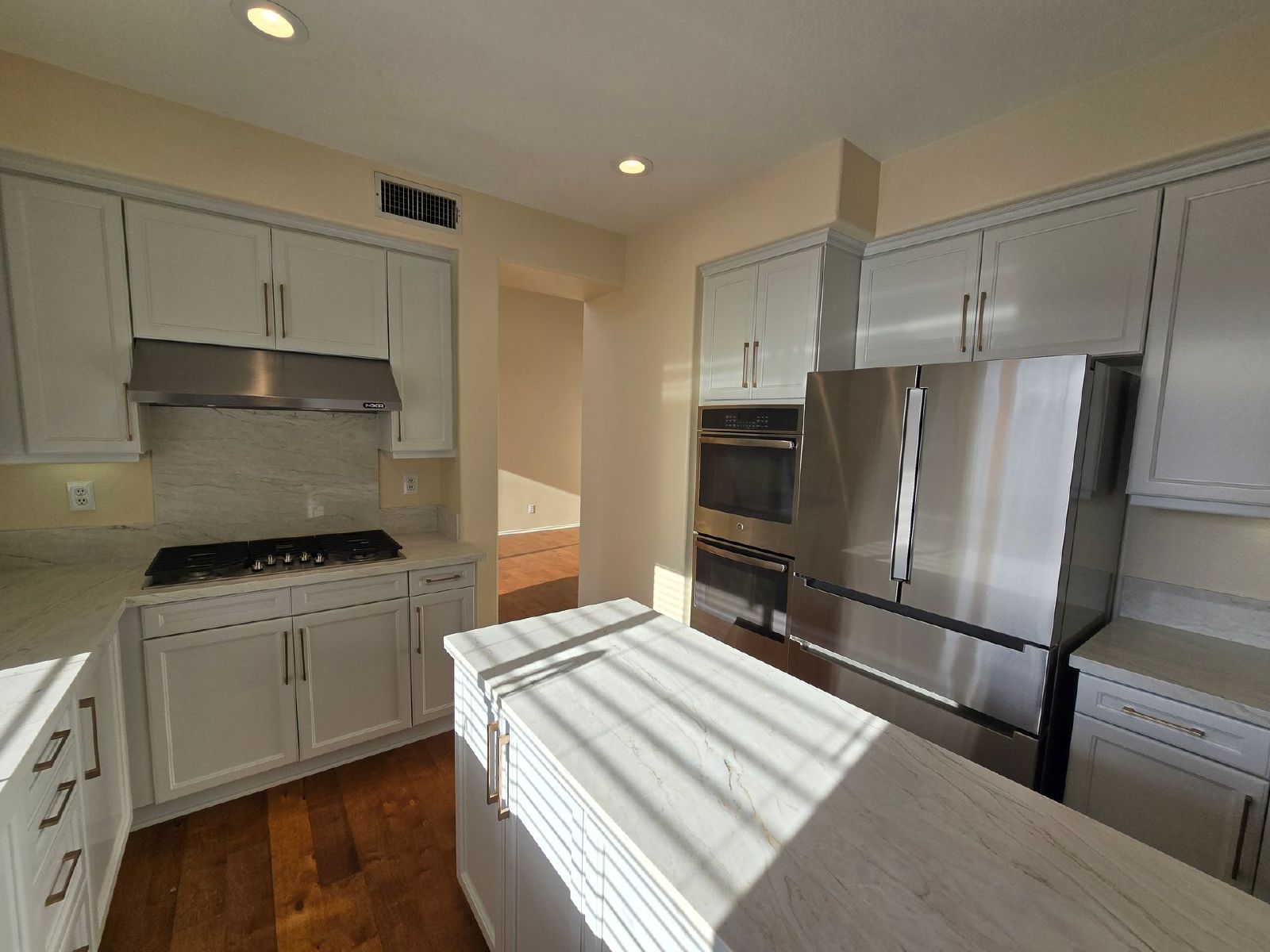 Incredible Home with Spectacular Views in La Jolla property image