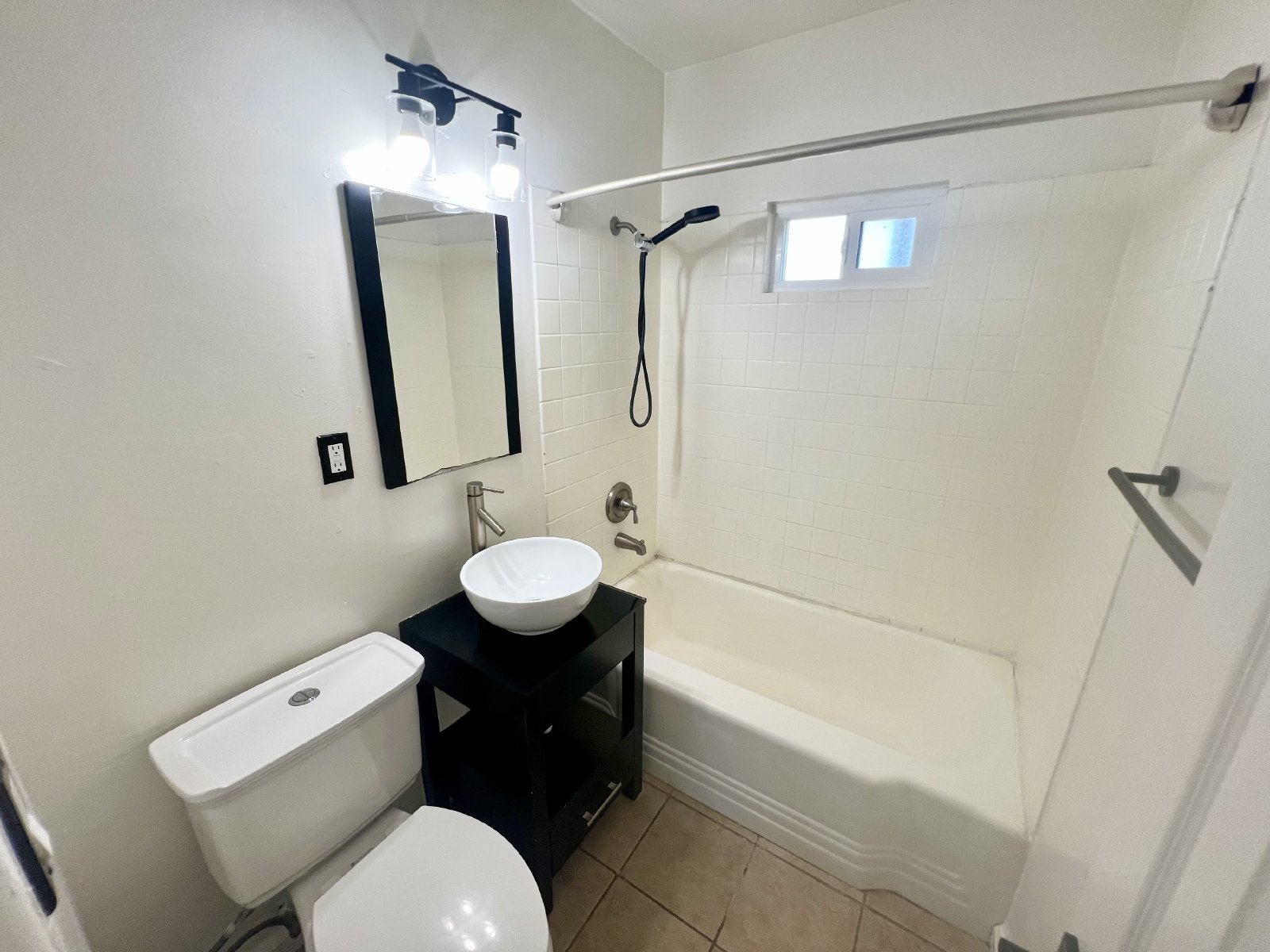 Gorgeous, upgraded 1 bedroom 1 bath with large private balcony, in prime location! Must see! property image