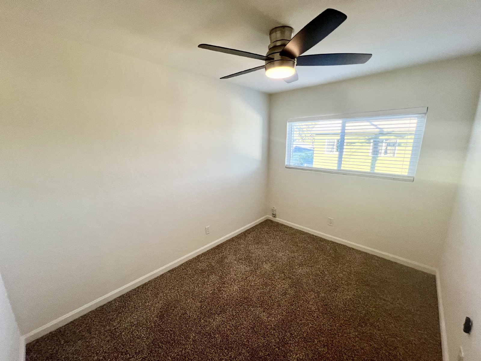 Gorgeous, upgraded 1 bedroom 1 bath with large private balcony, in prime location! Must see! property image