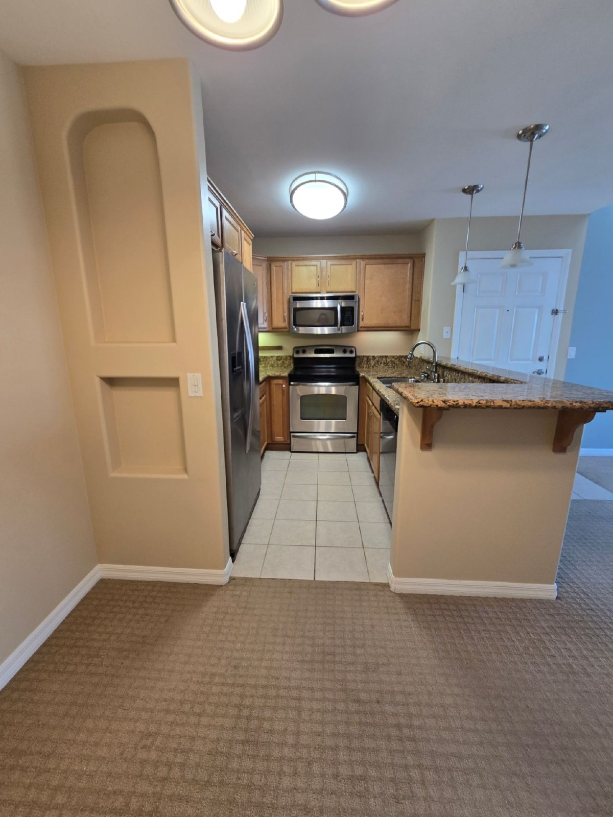 Sunny Top Floor 2BD/2BA Condo in Desirable Balboa Ridge Community in Clairemont property image