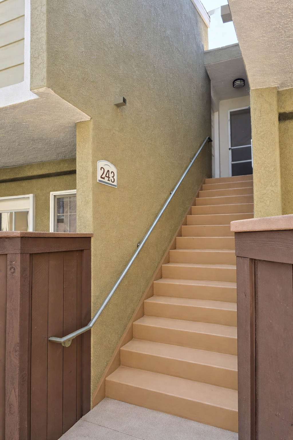 Sunny Top Floor 2BD/2BA Condo in Desirable Balboa Ridge Community in Clairemont property image