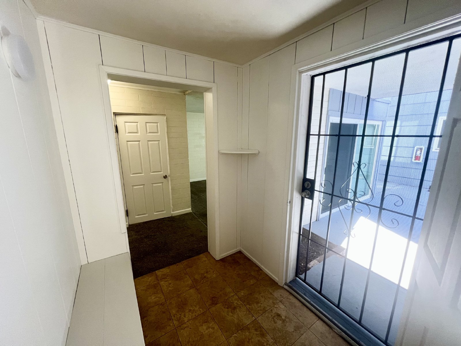 Charming 3-Bedroom Beachside Downstairs Apartment in Pacific Beach property image