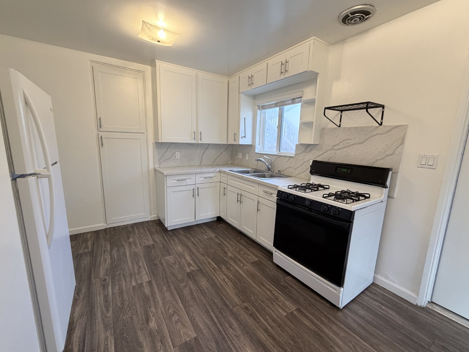 Welcome to your new home in sunny San Diego, CA! property image