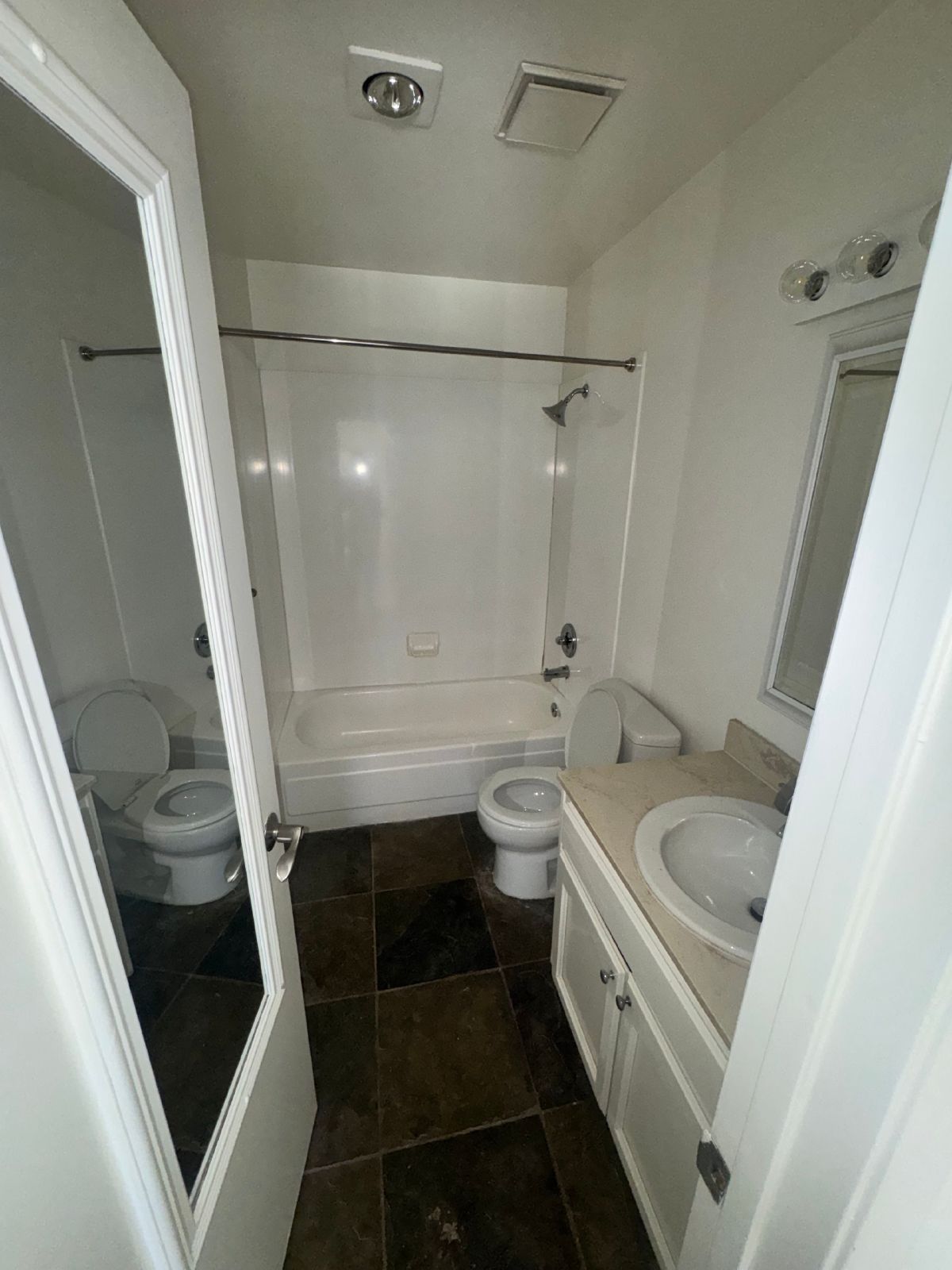 Beachside Living Just 2 Blocks Away property image