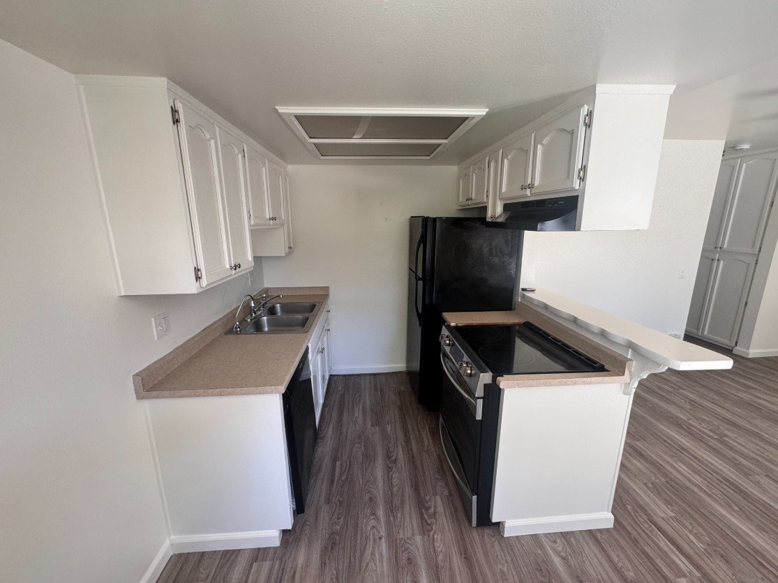 Beachside Living Just 2 Blocks Away property image