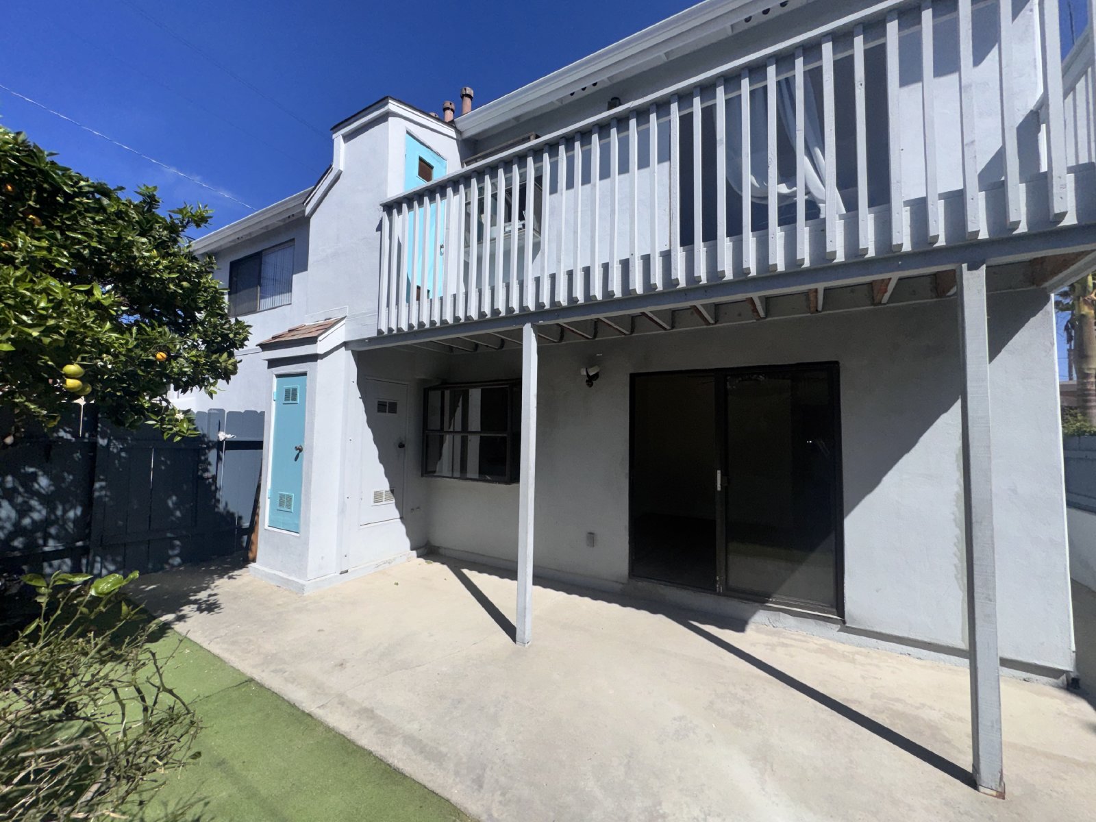 Beachside Living Just 2 Blocks Away property image