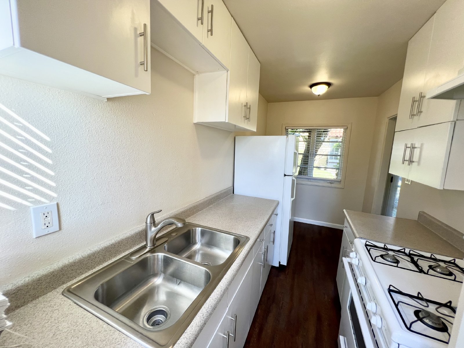 Historic 1 Bedroom/1 Bath Apartment in Sherman Heights! property image