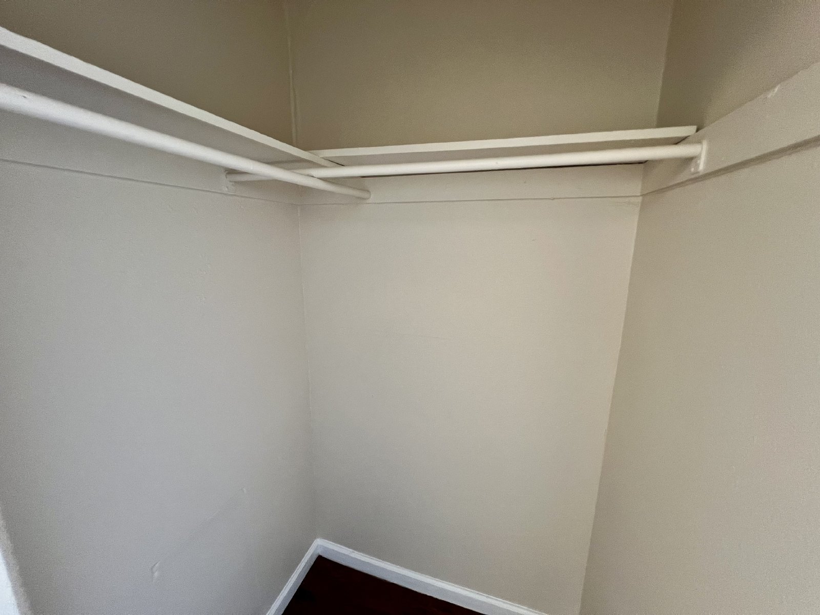 Historic 1 Bedroom/1 Bath Apartment in Sherman Heights! property image