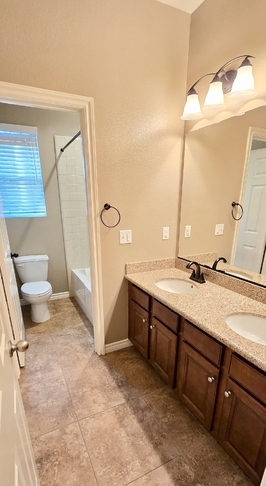 Beautiful 3 Bedroom Home in Harveston Lake Community – Solar & Resort-Style Amenities property image