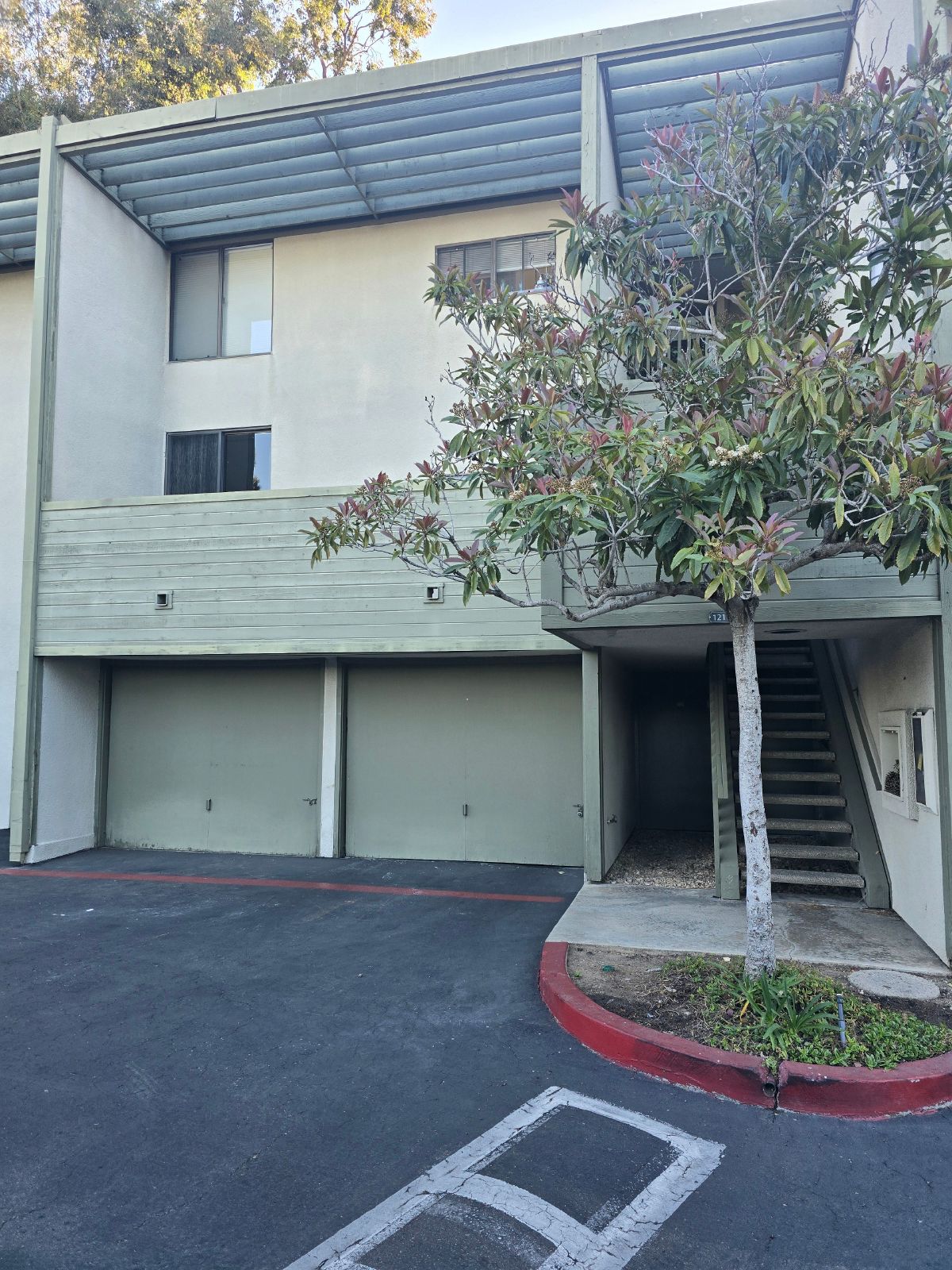 Discover this well-appointed 2-bedroom, 1.5-bath condo in San Diego property image