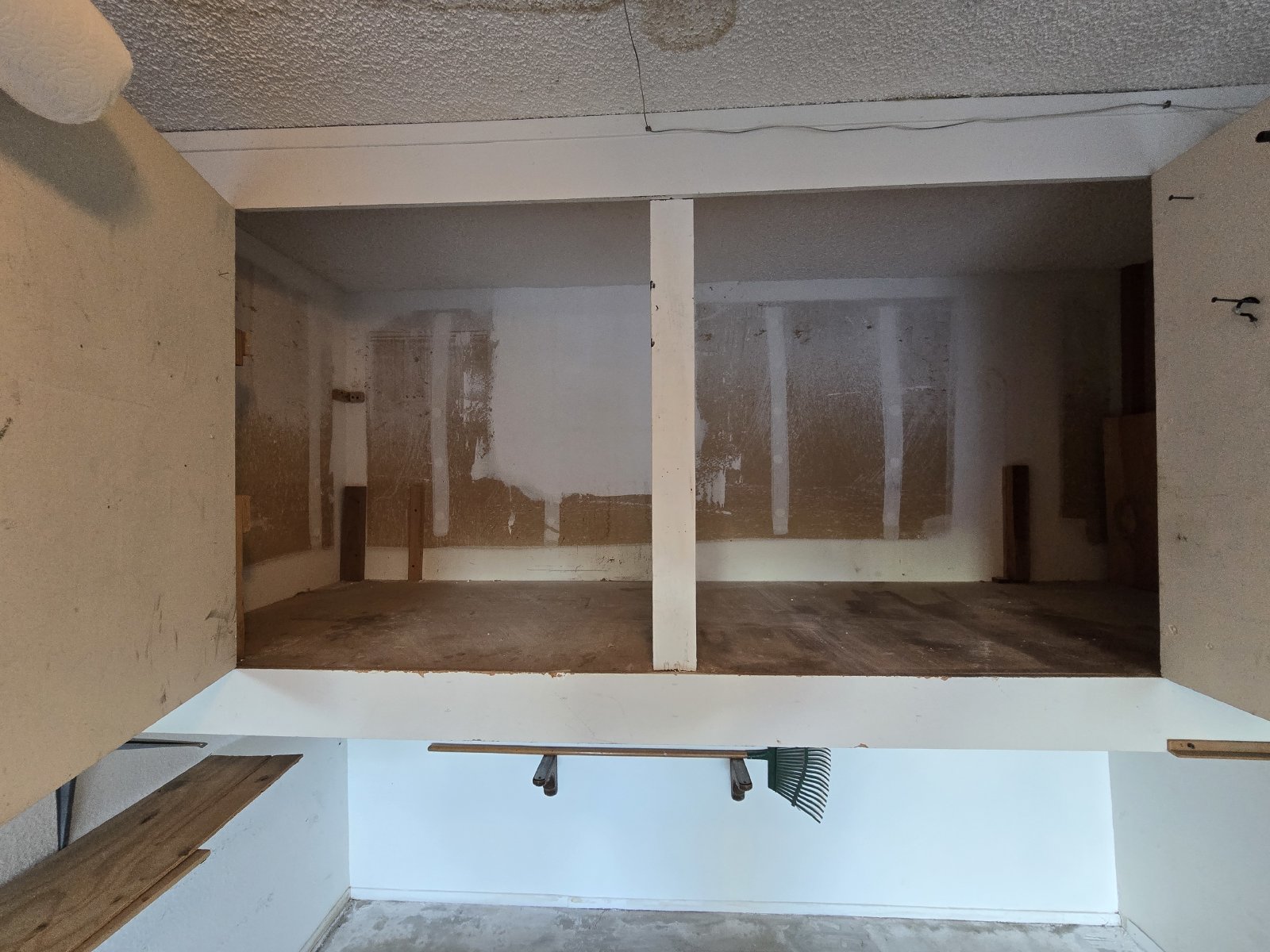 Discover this well-appointed 2-bedroom, 1.5-bath condo in San Diego property image