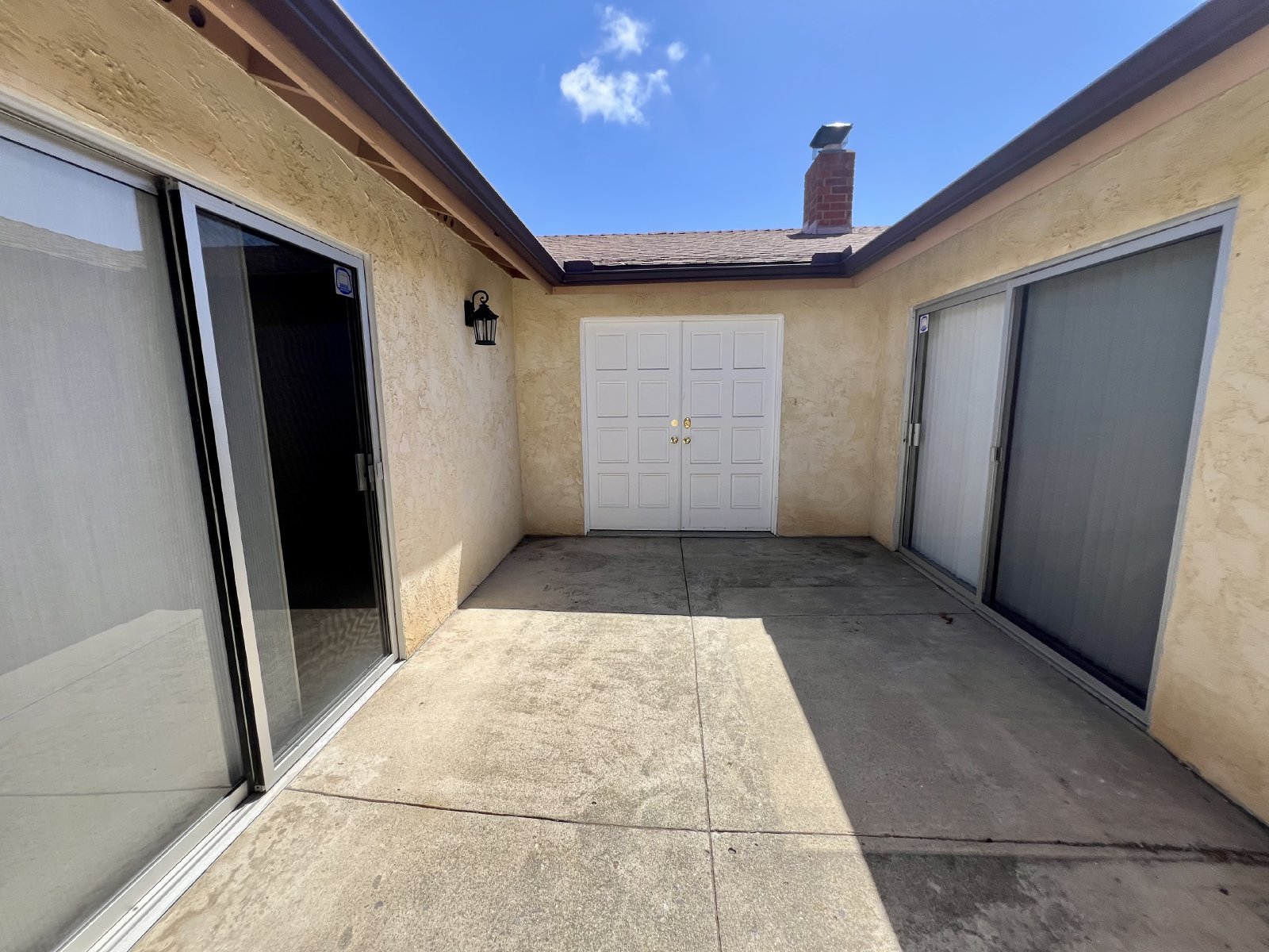 Welcome to your new home in the heart of Pacific Beach! property image