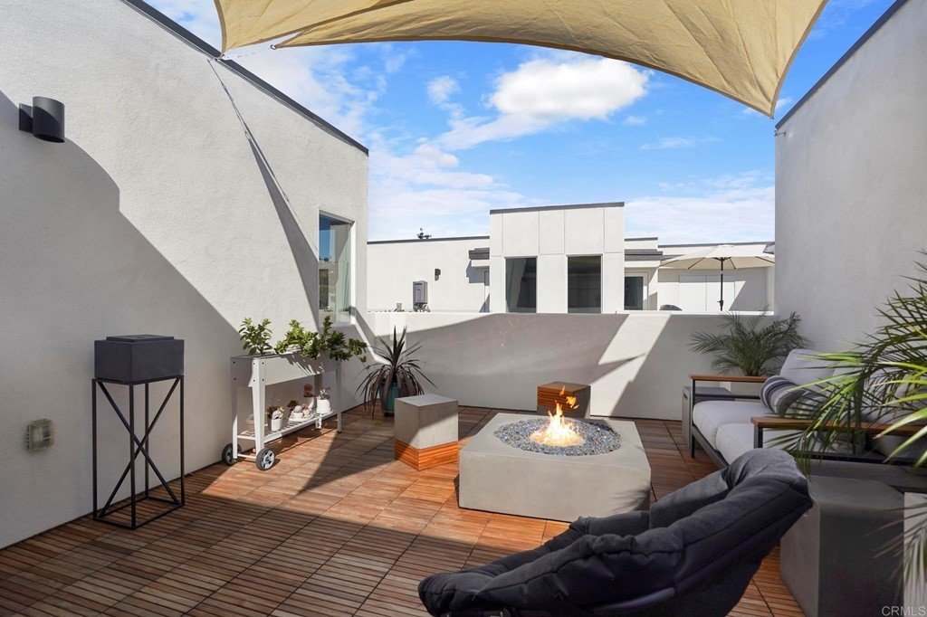 Discover this stunning 2-bedroom, 2-bath home in San Diego property image