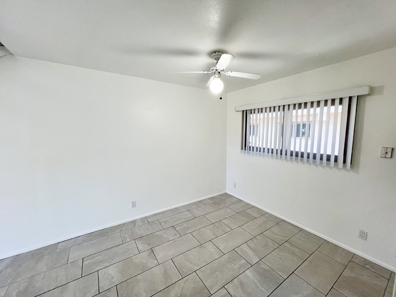 Spacious 2BR/1.5BA Townhome with A/C, Parking & Luxury Community Amenities property image