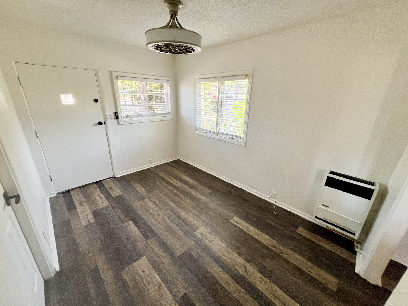 Charming and updated 1-bedroom, 1-bath apartment available now property image