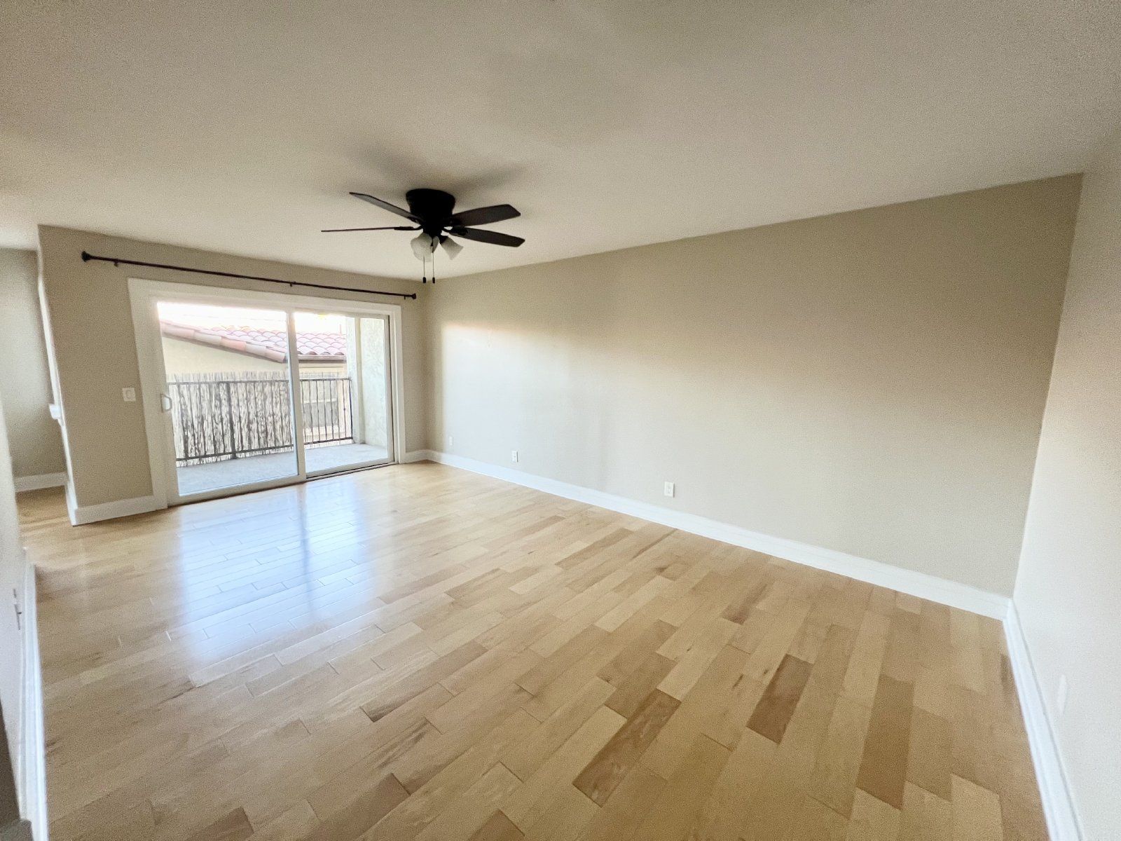 Modern 2BR/2BA Hillcrest Condo with Private Balcony & Amenities property image