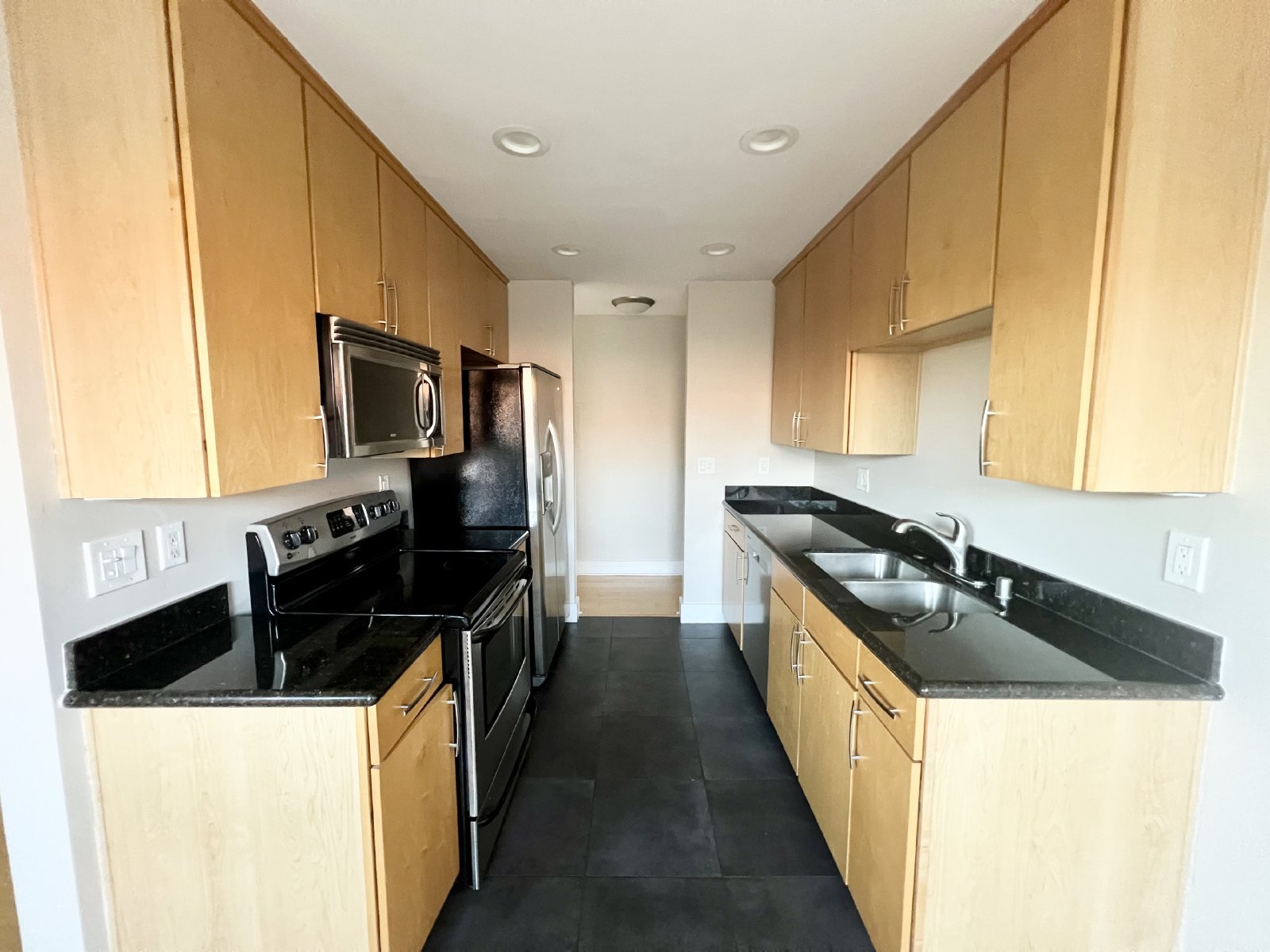 Modern 2BR/2BA Hillcrest Condo with Private Balcony & Amenities property image