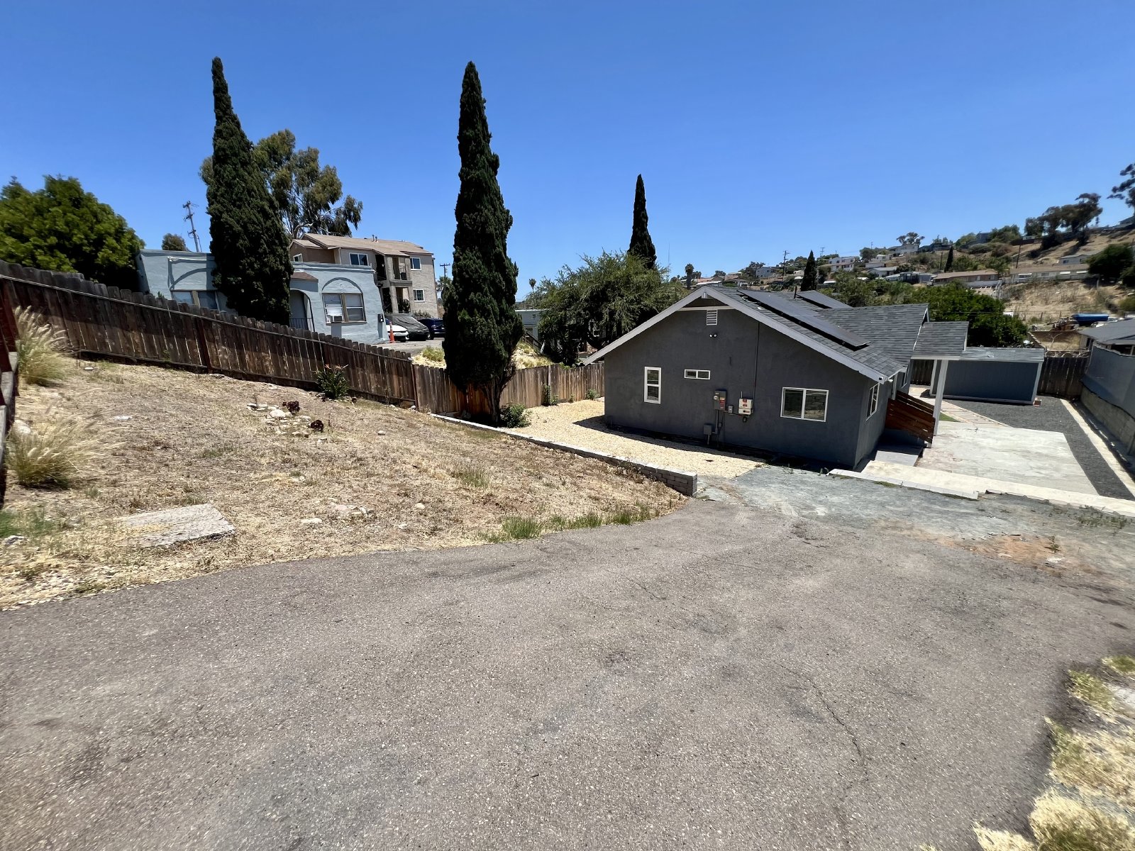 Charming 3BR Home with Private Patio & Spacious Yards in San Diego property image