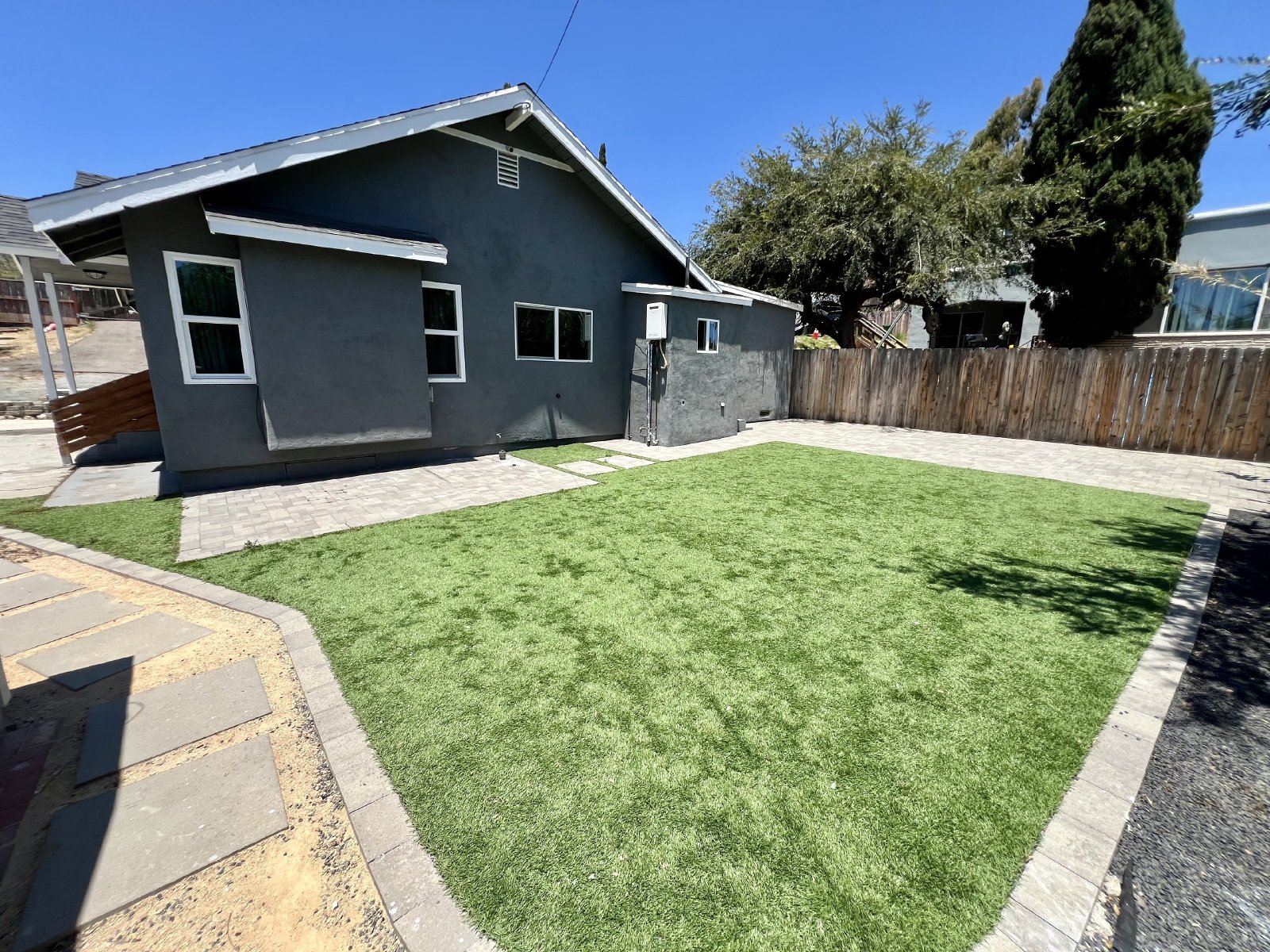 Charming 3BR Home with Private Patio & Spacious Yards in San Diego property image