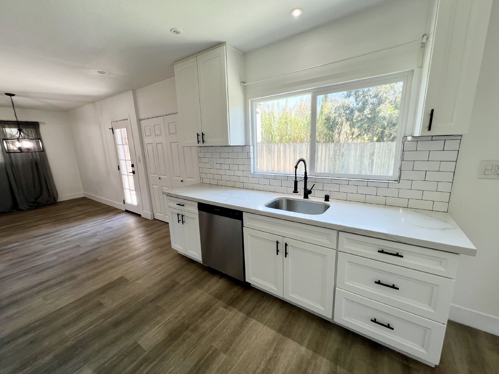 Charming 3BR Home with Private Patio & Spacious Yards in San Diego property image