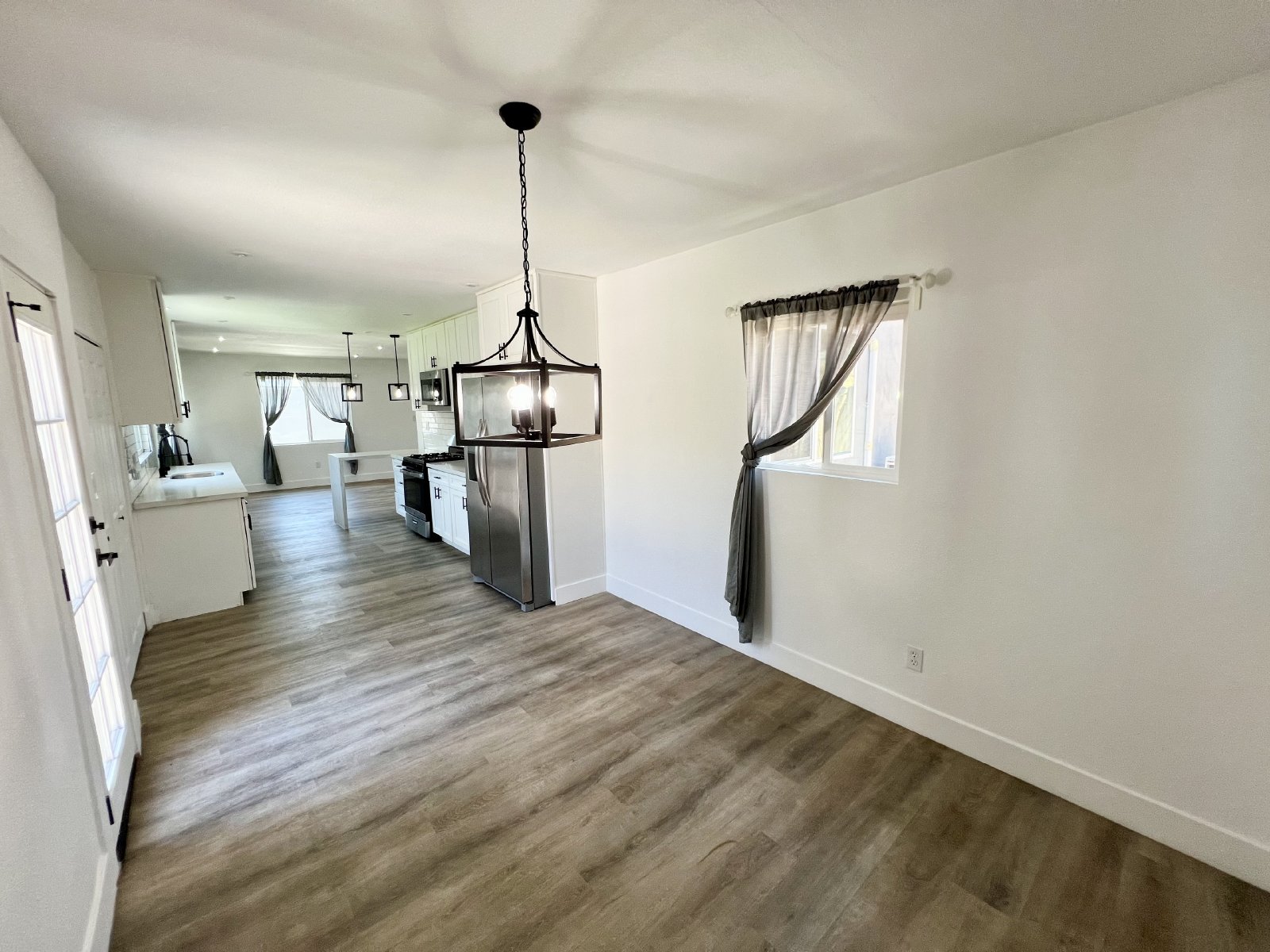 Charming 3BR Home with Private Patio & Spacious Yards in San Diego property image