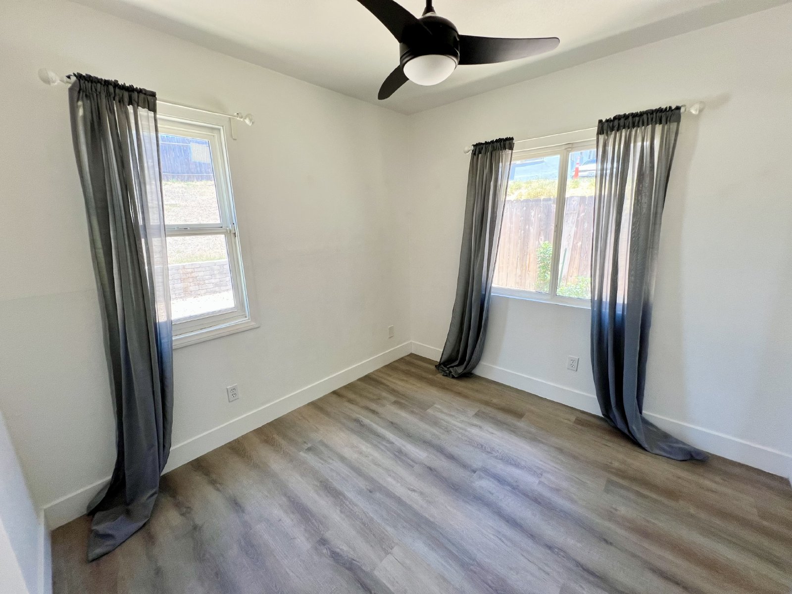 Charming 3BR Home with Private Patio & Spacious Yards in San Diego property image