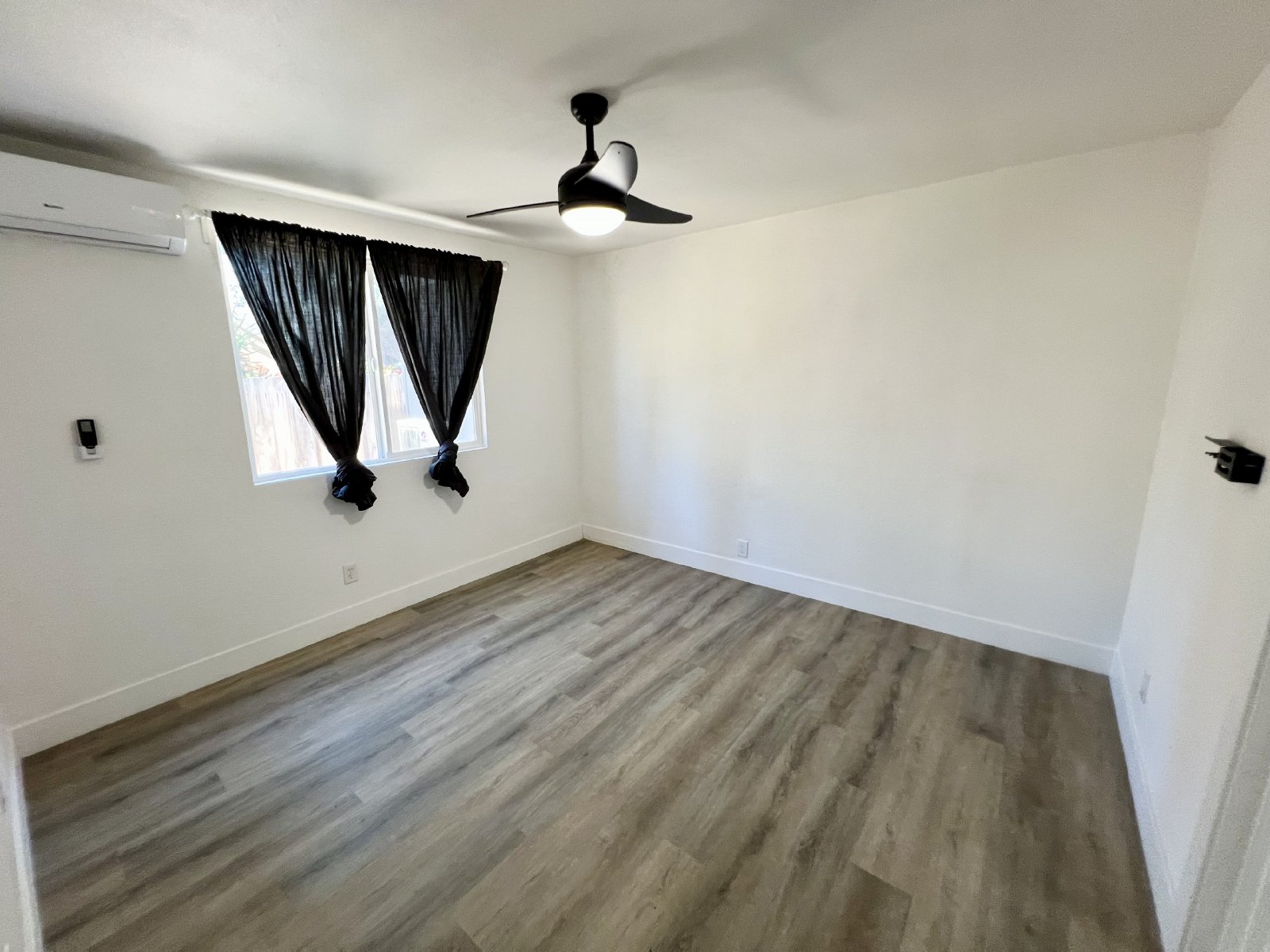Charming 3BR Home with Private Patio & Spacious Yards in San Diego property image