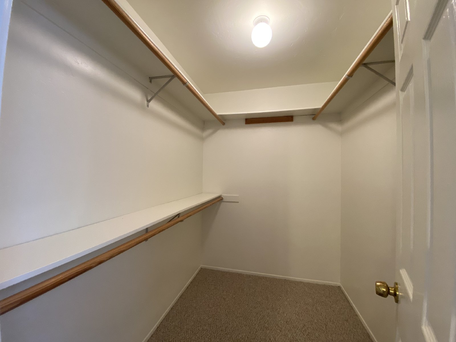 Beautiful 2BD/2BA Beach Home | Prime Mission Beach Location | Garage + 2 Parking Spaces property image