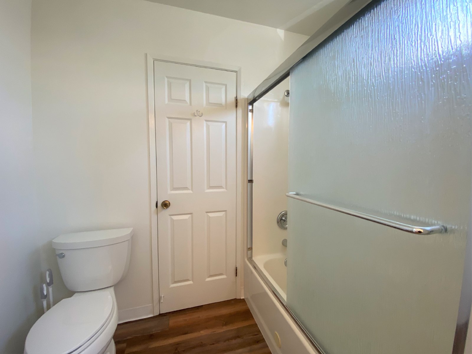 Beautiful 2BD/2BA Beach Home | Prime Mission Beach Location | Garage + 2 Parking Spaces property image