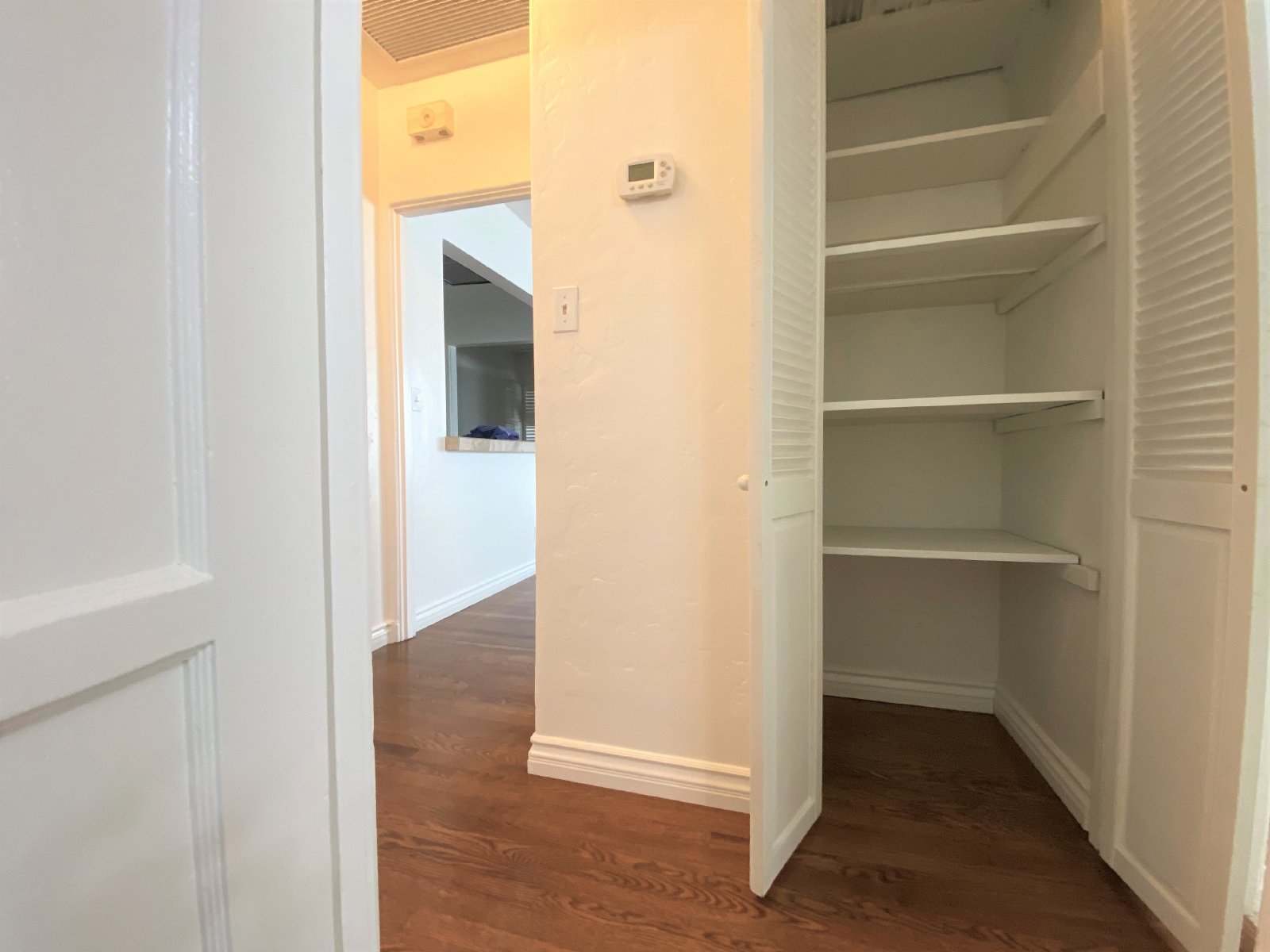 Beautiful 2BD/2BA Beach Home | Prime Mission Beach Location | Garage + 2 Parking Spaces property image