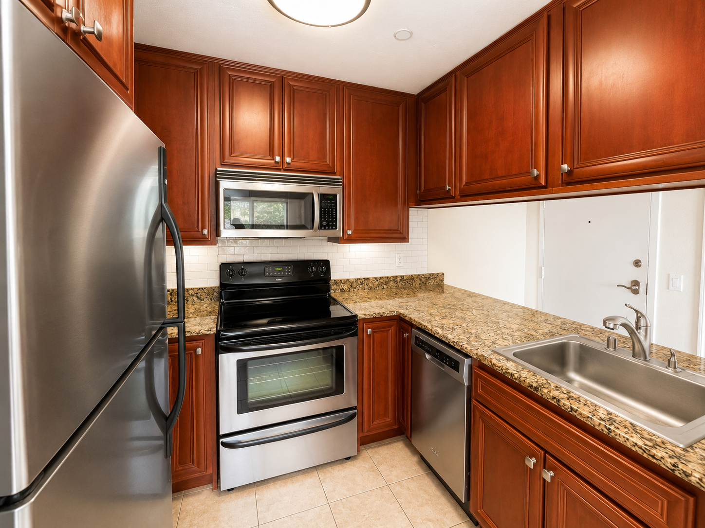 Charming 1 Bedroom Condo in Prime Hillcrest Location – Available Now! property image