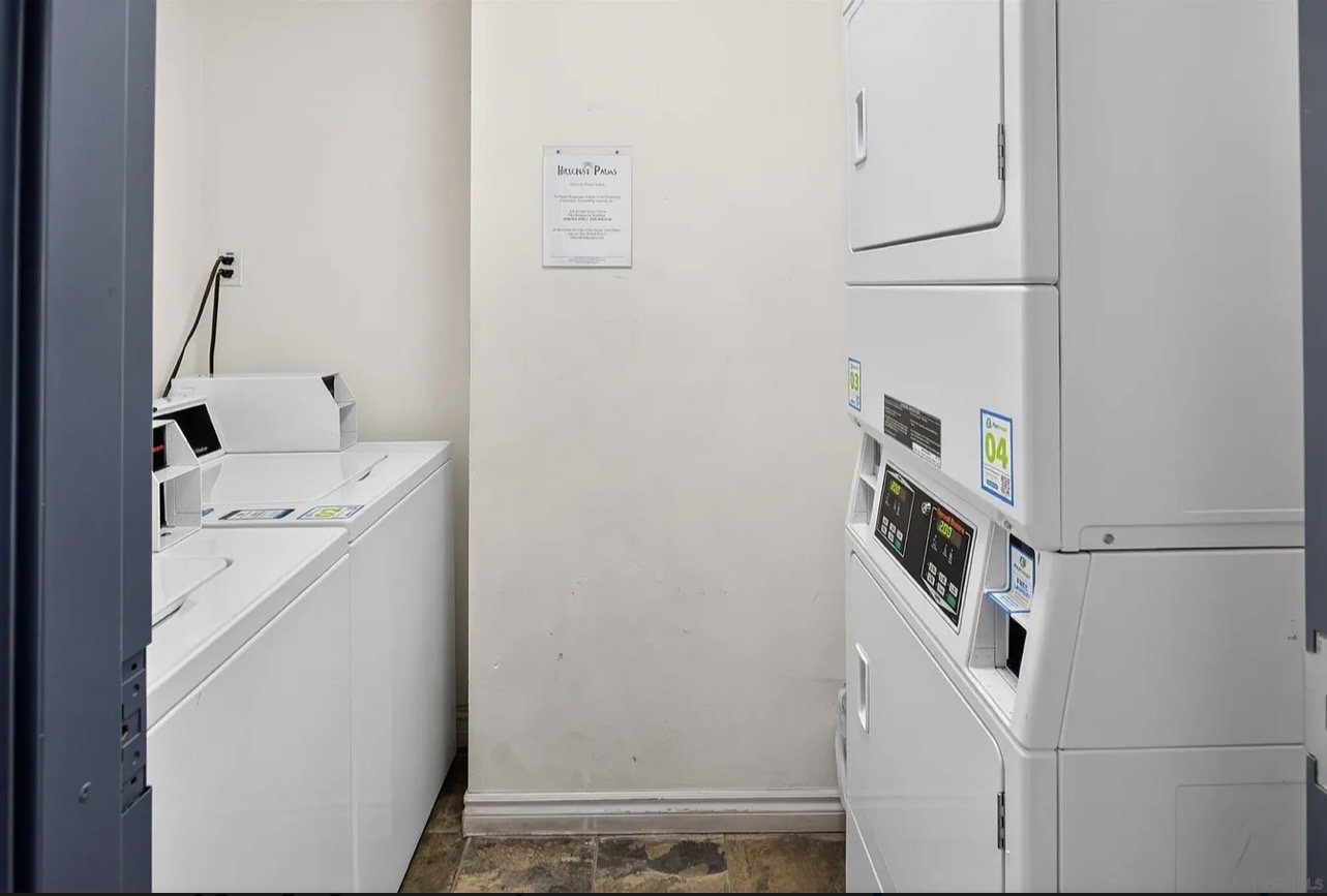 Charming 1 Bedroom Condo in Prime Hillcrest Location – Available Now! property image