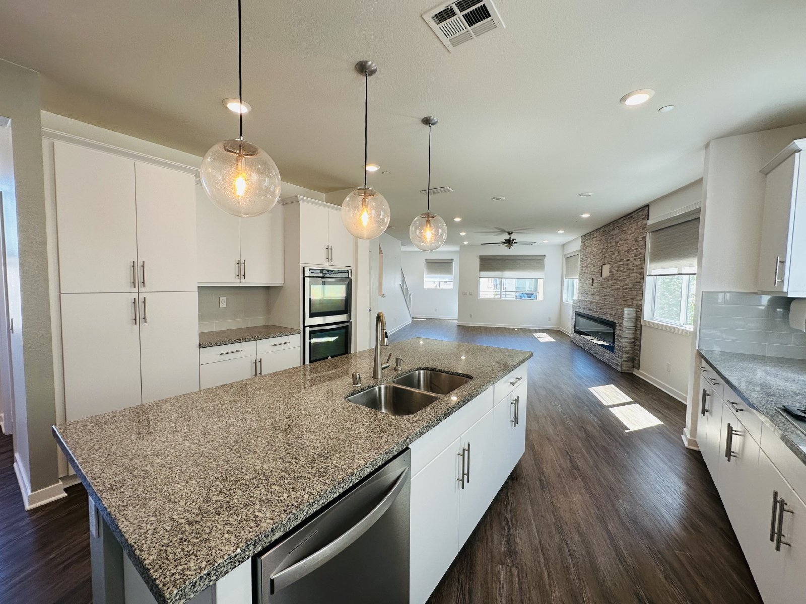 Modern Otay Ranch Home with Solar, Spacious Floor Plan & Community Amenities property image