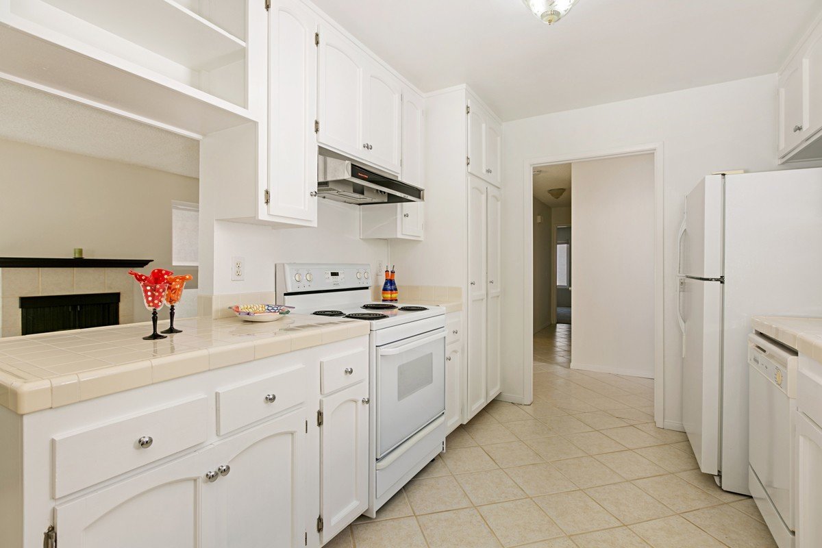 Bright & Spacious La Costa Condo with Community Amenities in Carlsbad property image