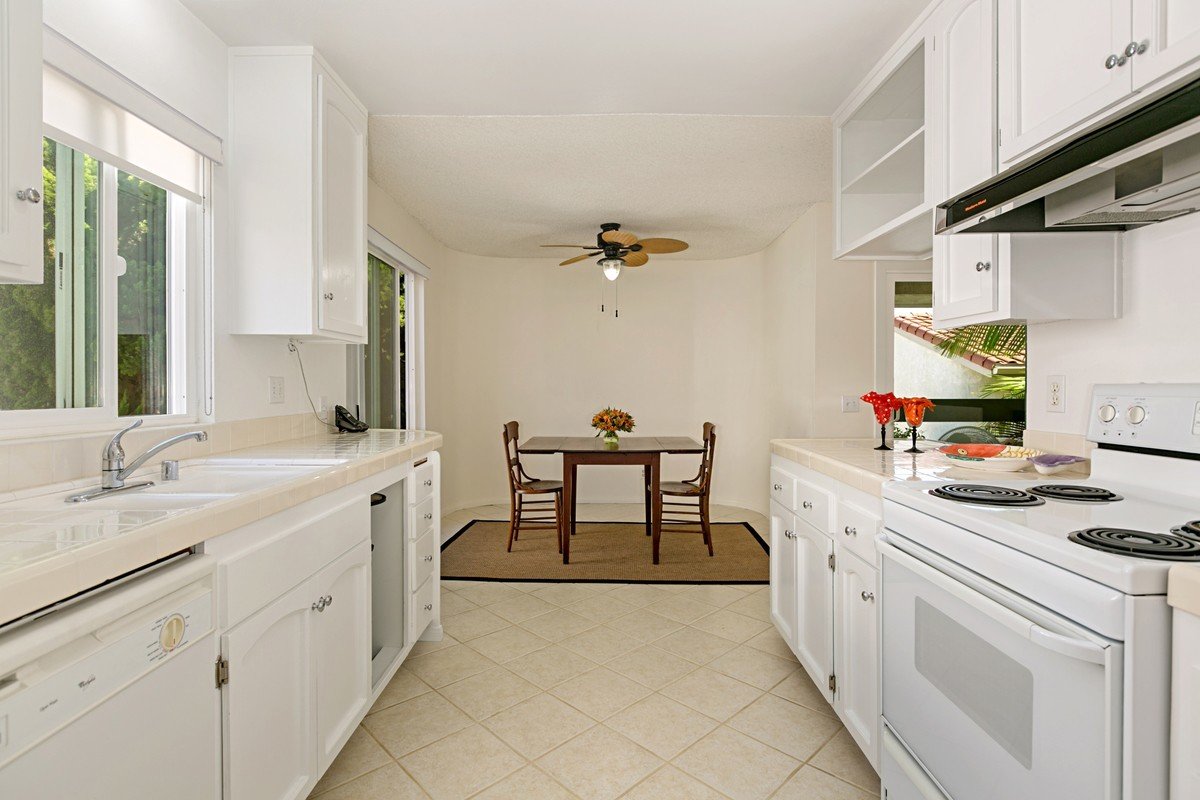 Bright & Spacious La Costa Condo with Community Amenities in Carlsbad property image