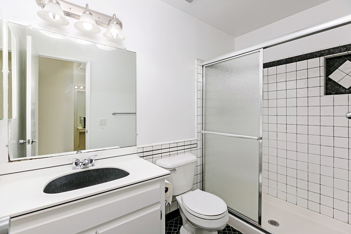 Bright & Spacious La Costa Condo with Community Amenities in Carlsbad property image