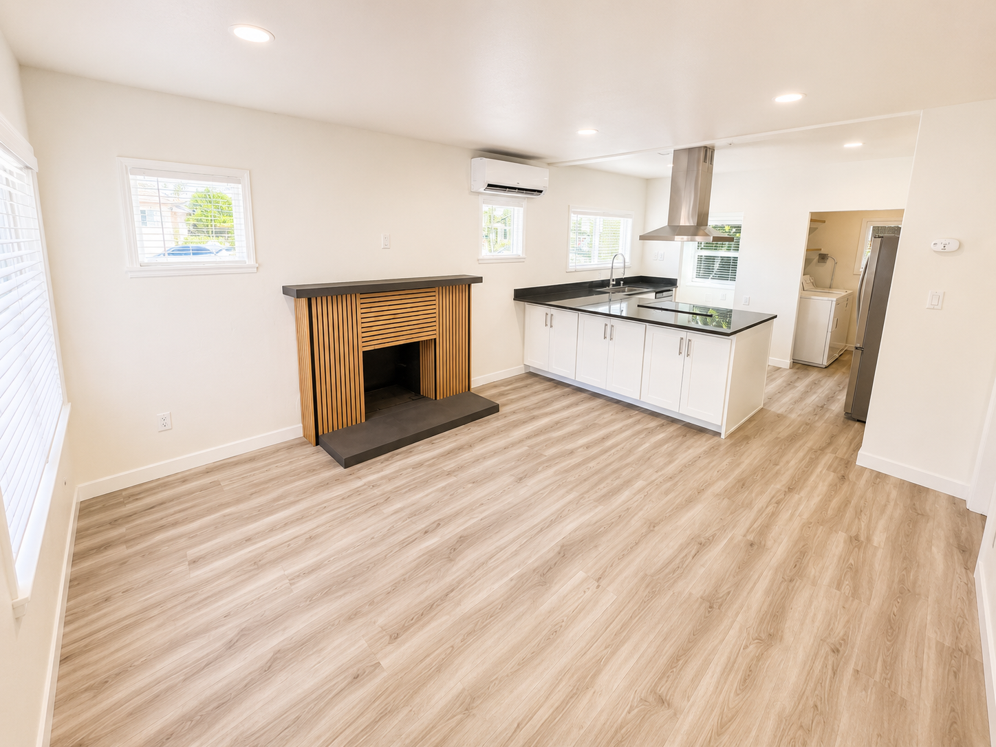 Beautifully Remodeled Spanish Cottage, A/C & In-Unit Laundry in Normal Heights! property image