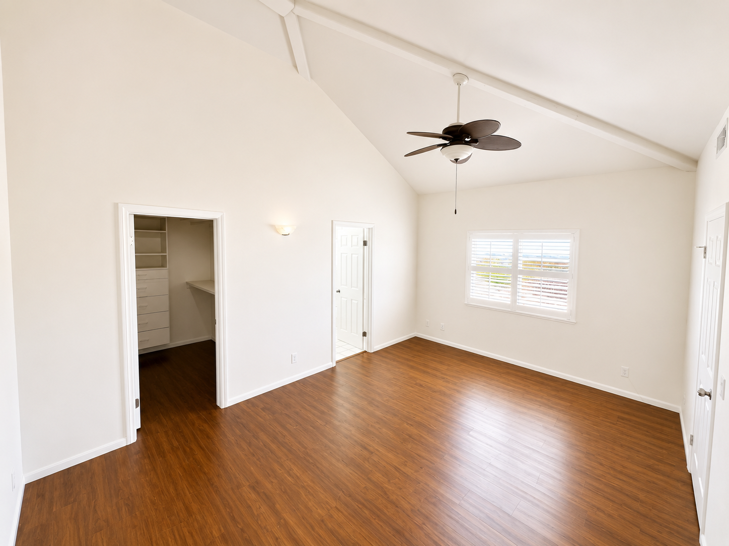Coastal Living at It's Best! Pacific Beach Townhome with Incredible Rooftop Views! property image