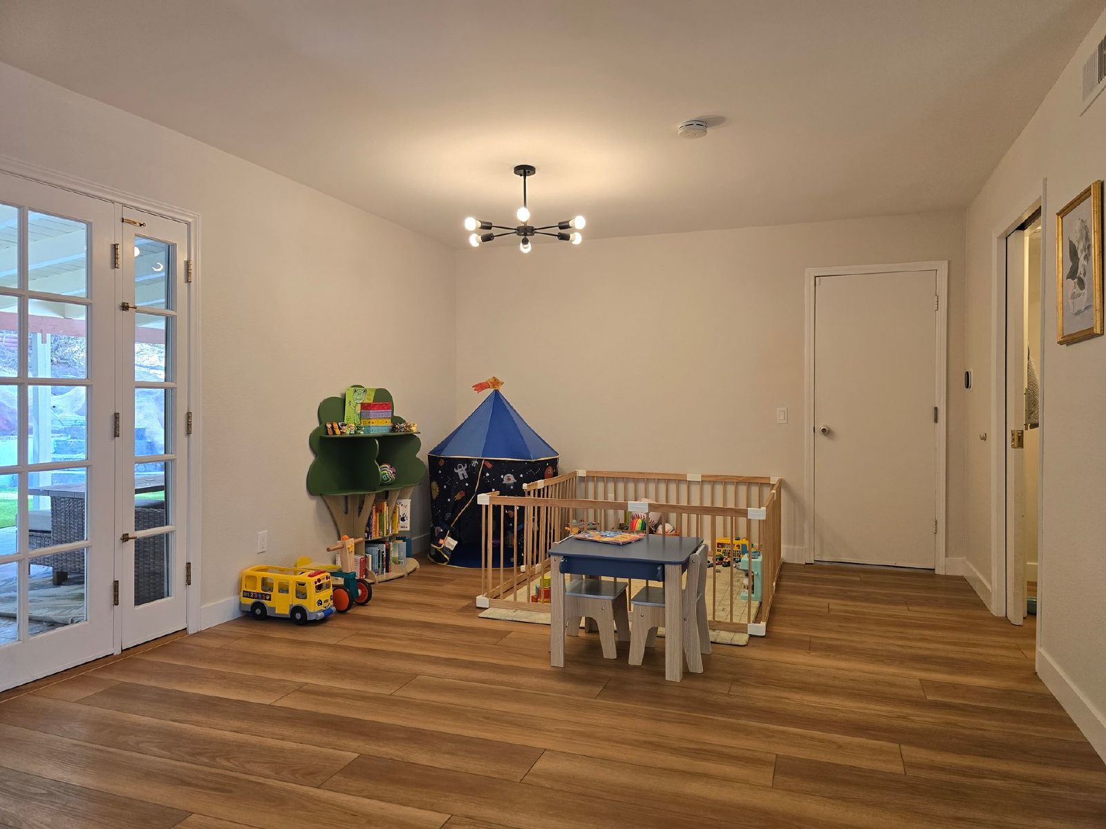 Spectacular, spacious 4-Bedroom Home in Desirable Fletcher Hills property image