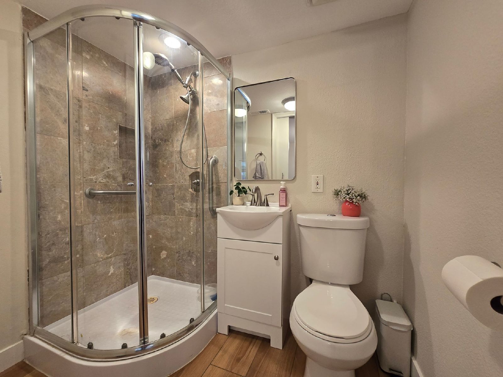 Spectacular, spacious 4-Bedroom Home in Desirable Fletcher Hills property image