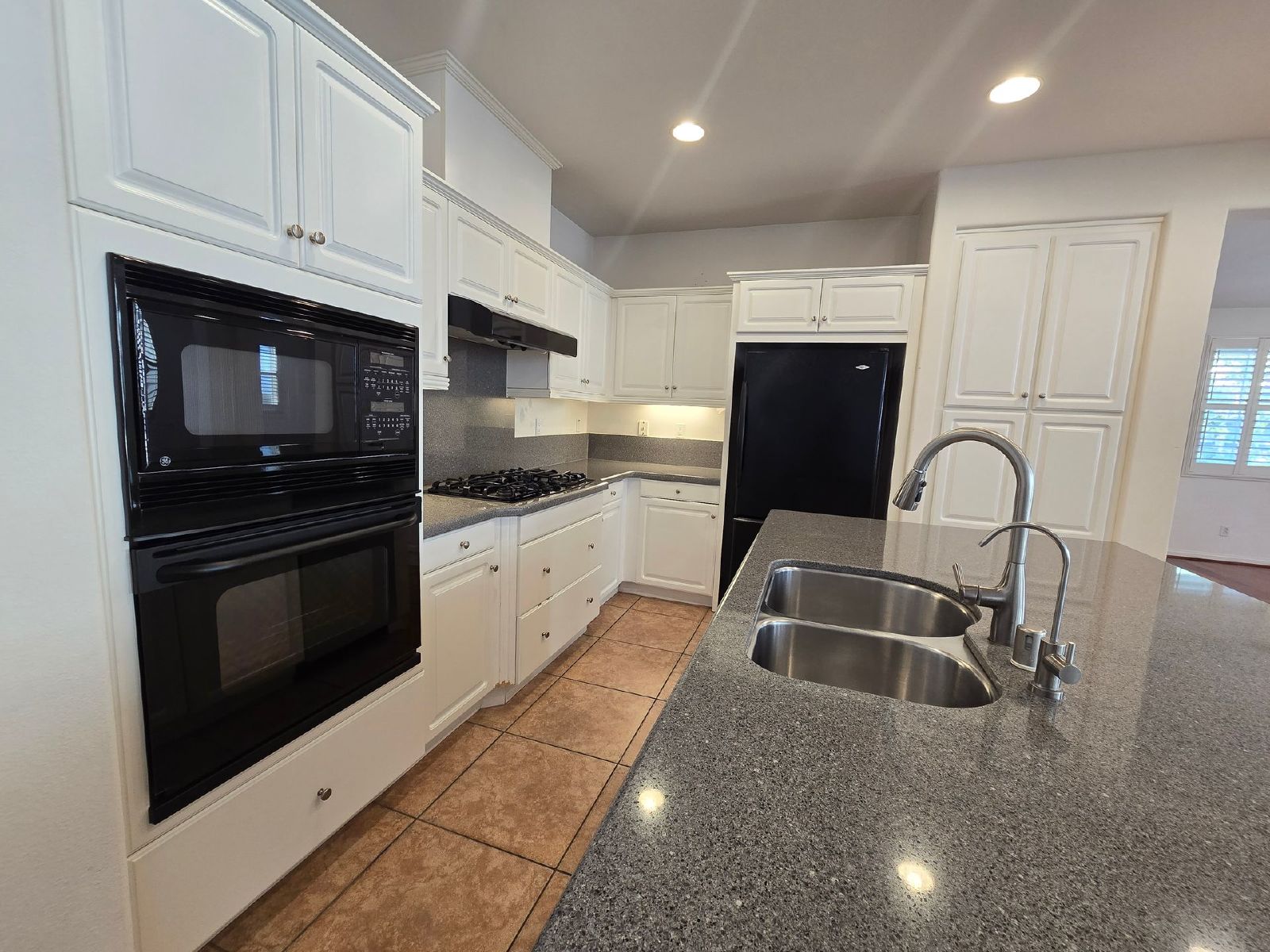 Beautiful 4-Bedroom Home in Desirable Pacific Highlands Ranch  **$1000 OFF MOVE IN COST** property image
