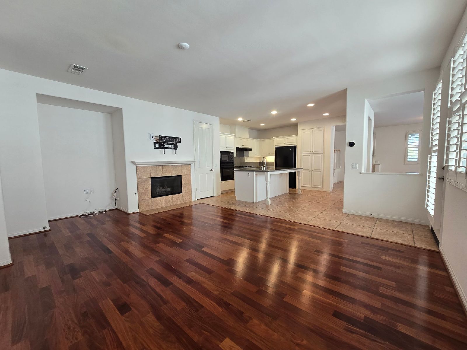 Beautiful 4-Bedroom Home in Desirable Pacific Highlands Ranch  **$1000 OFF MOVE IN COST** property image