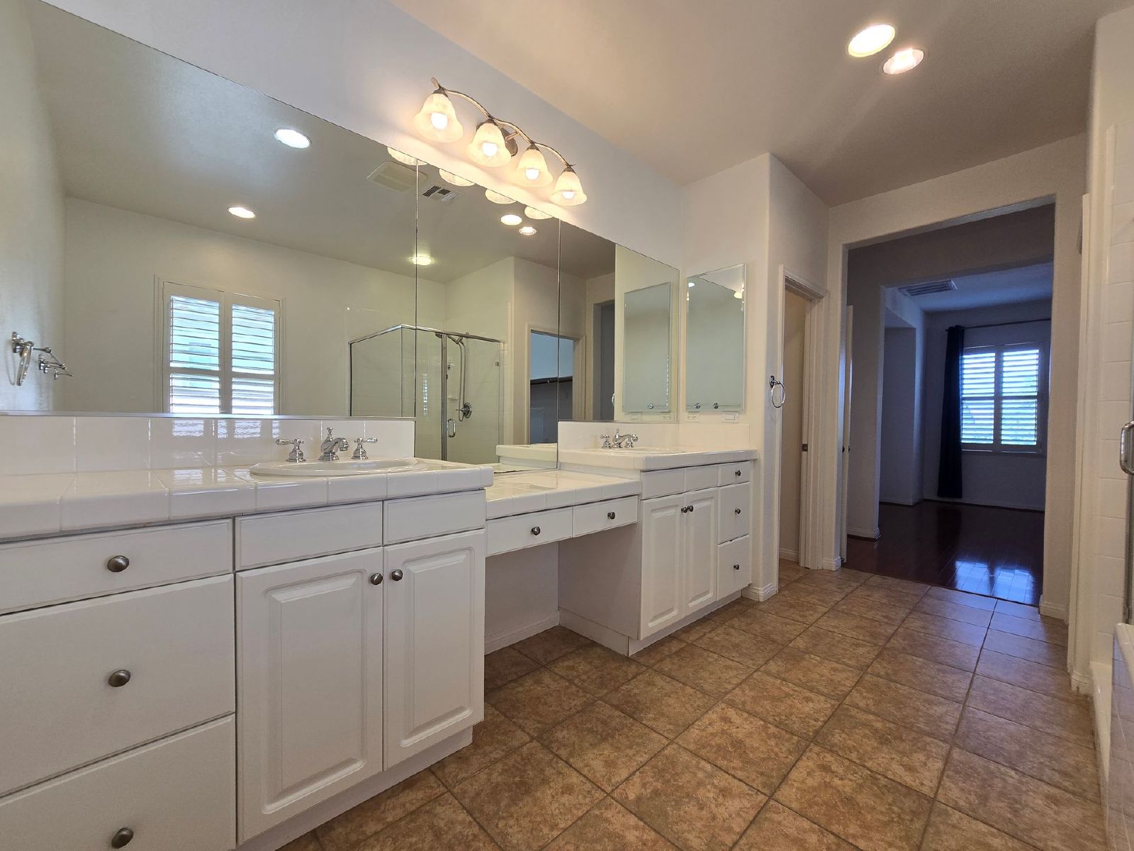 Beautiful 4-Bedroom Home in Desirable Pacific Highlands Ranch  **$1000 OFF MOVE IN COST** property image