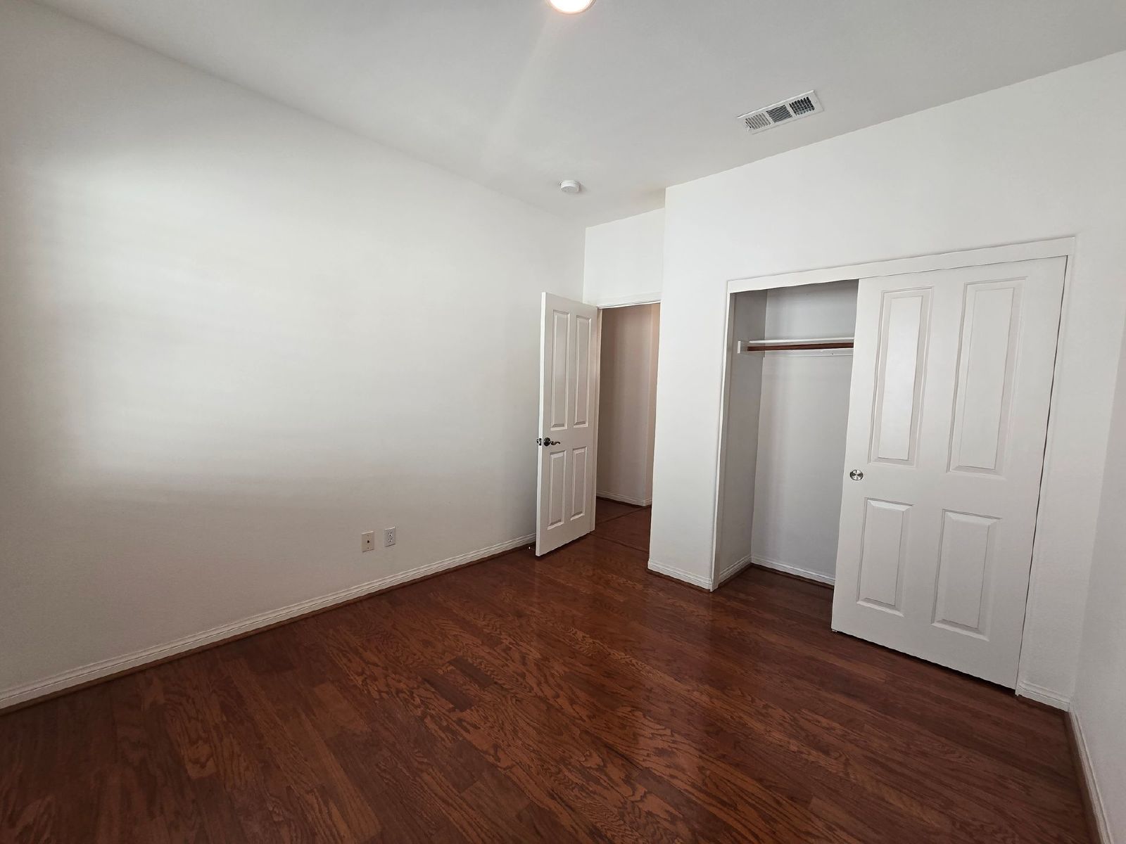 Beautiful 4-Bedroom Home in Desirable Pacific Highlands Ranch  **$1000 OFF MOVE IN COST** property image